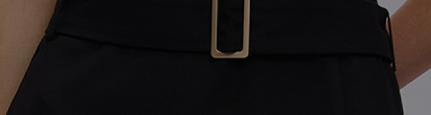 パンツ Marine Serre Viscose Blend Lunar-Pointelle Culotte Pant MARINE SERRE Lunar-pointelle Culotte Pant - Black | Garmentory