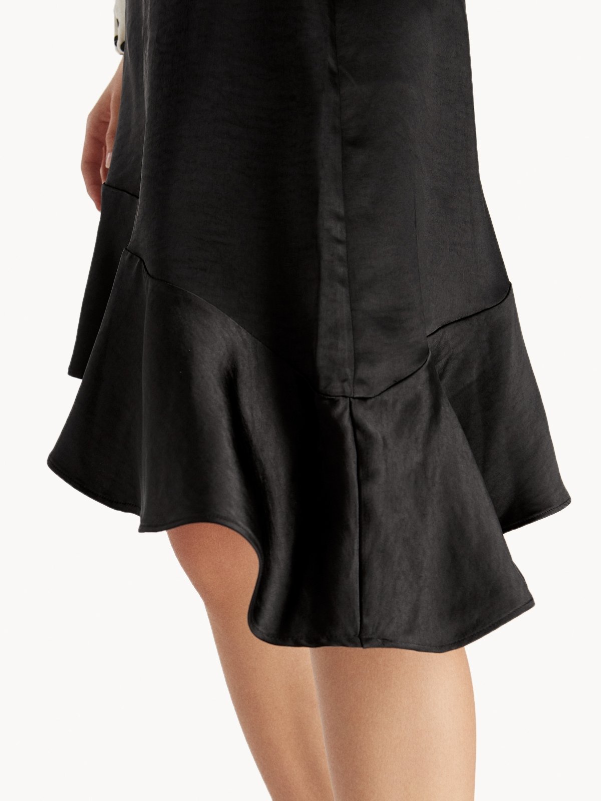 Black ruffle hem skirt deals