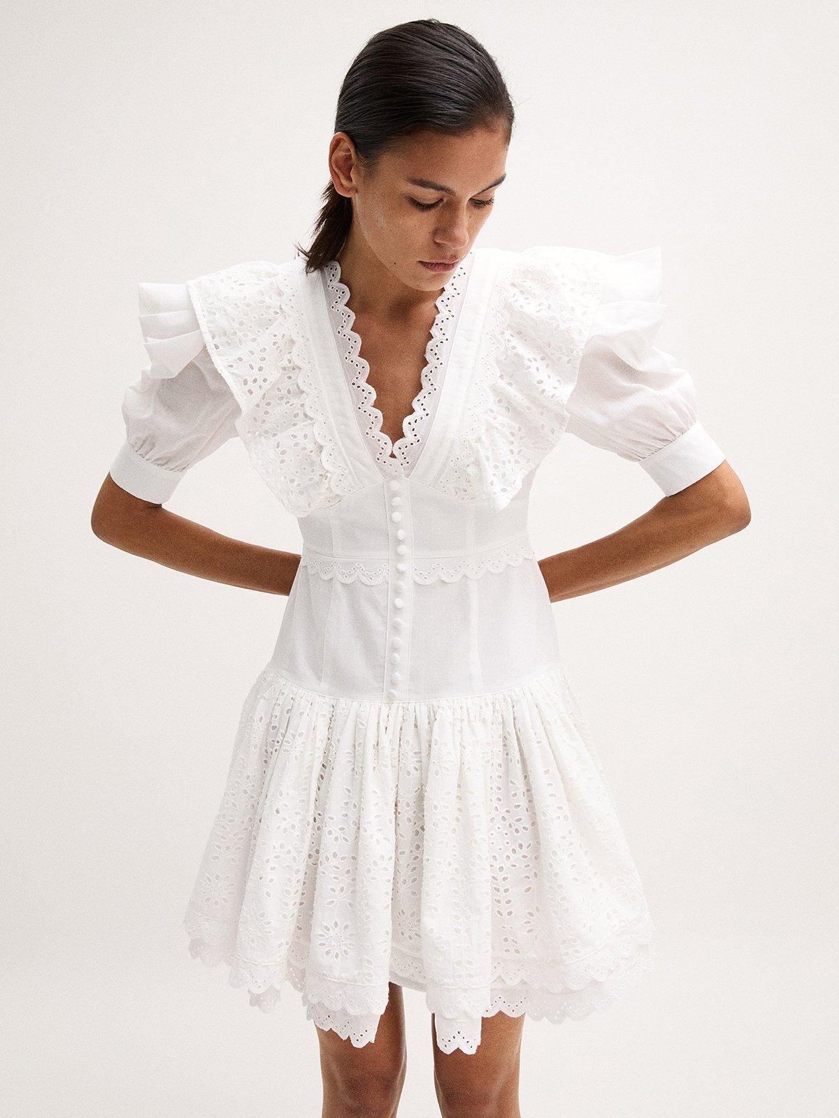 pomelo VERSE Ruffled Lace Dress - White Online | Clothing | ATINN.AT