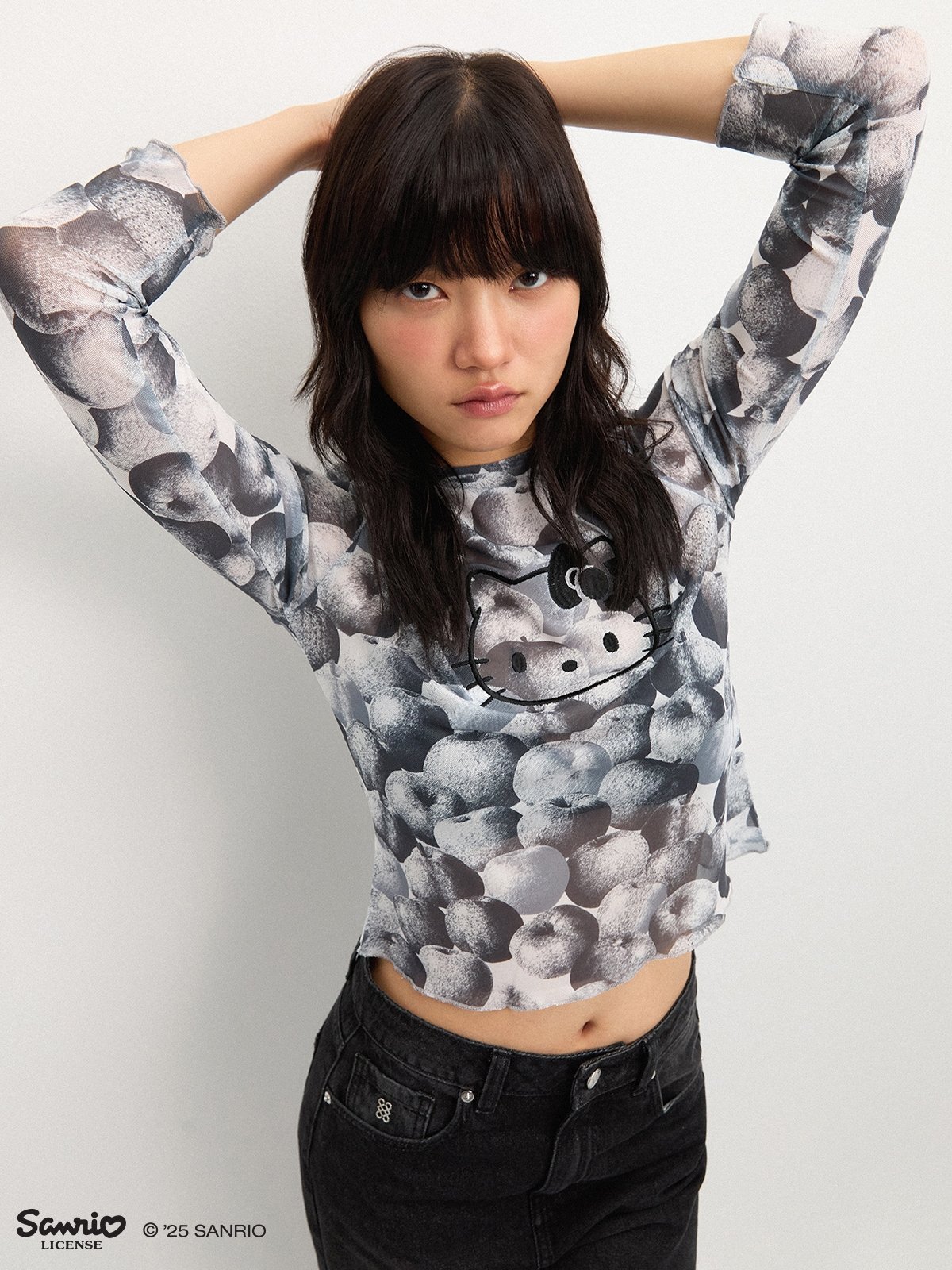 Pomelo. ♥ Hello Kitty Apple Print Tank Top - Black - Pomelo