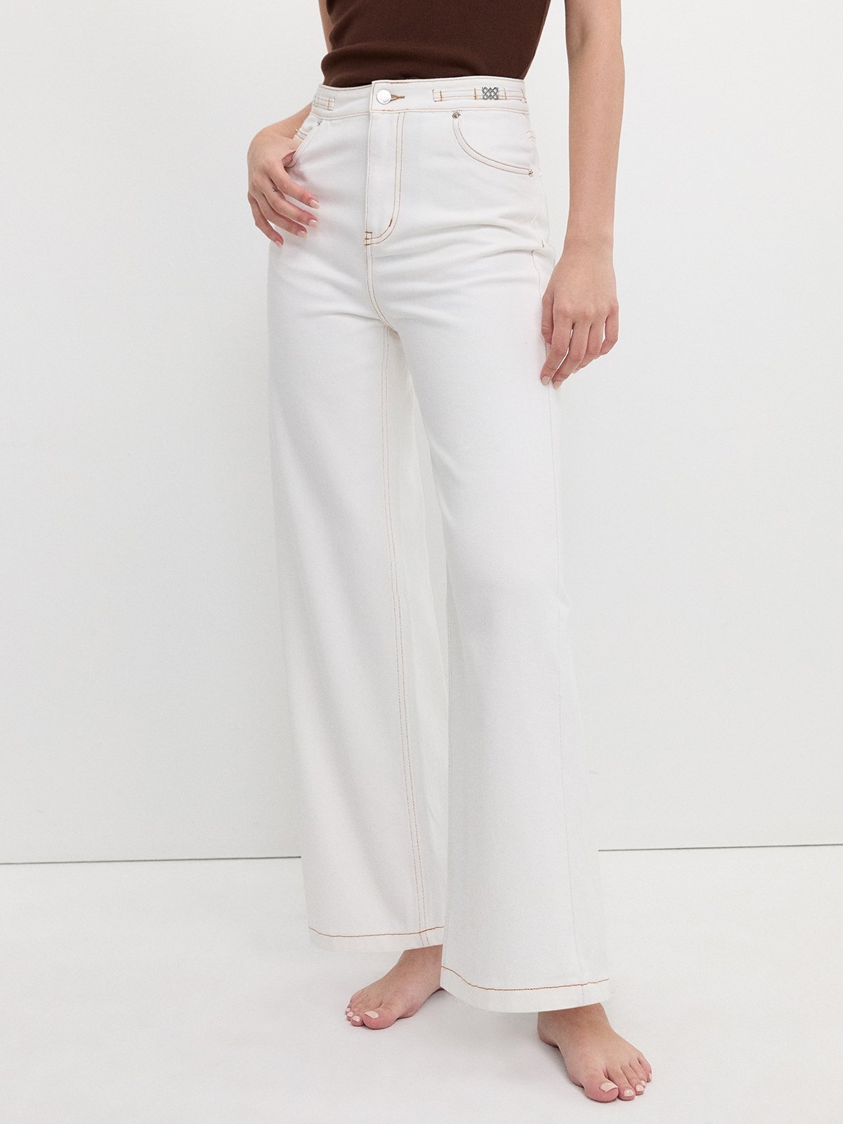 Off White Scalloped Side Seam Stretchy Wide Leg Jeans