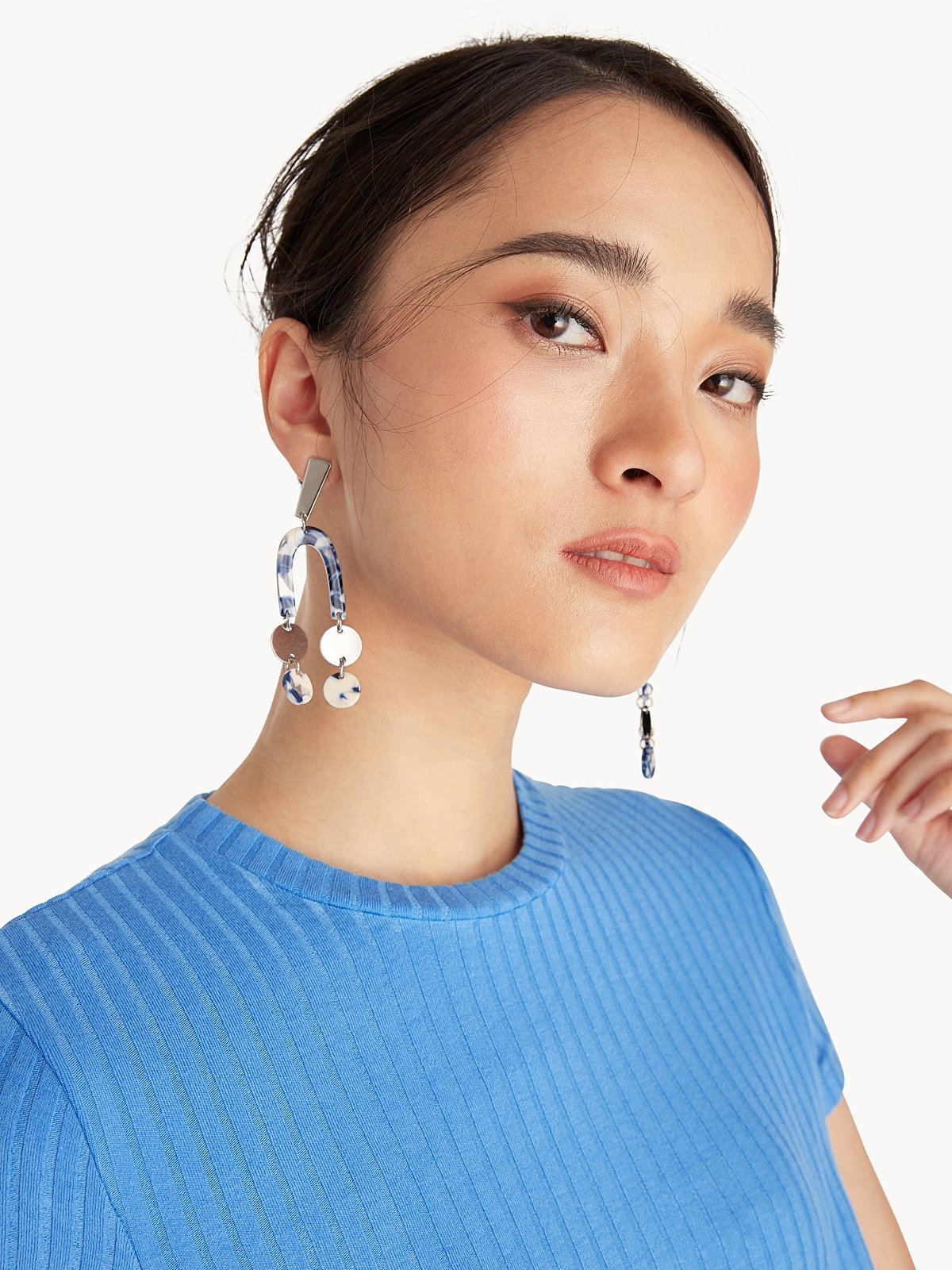 Faidra resin deals drop earrings