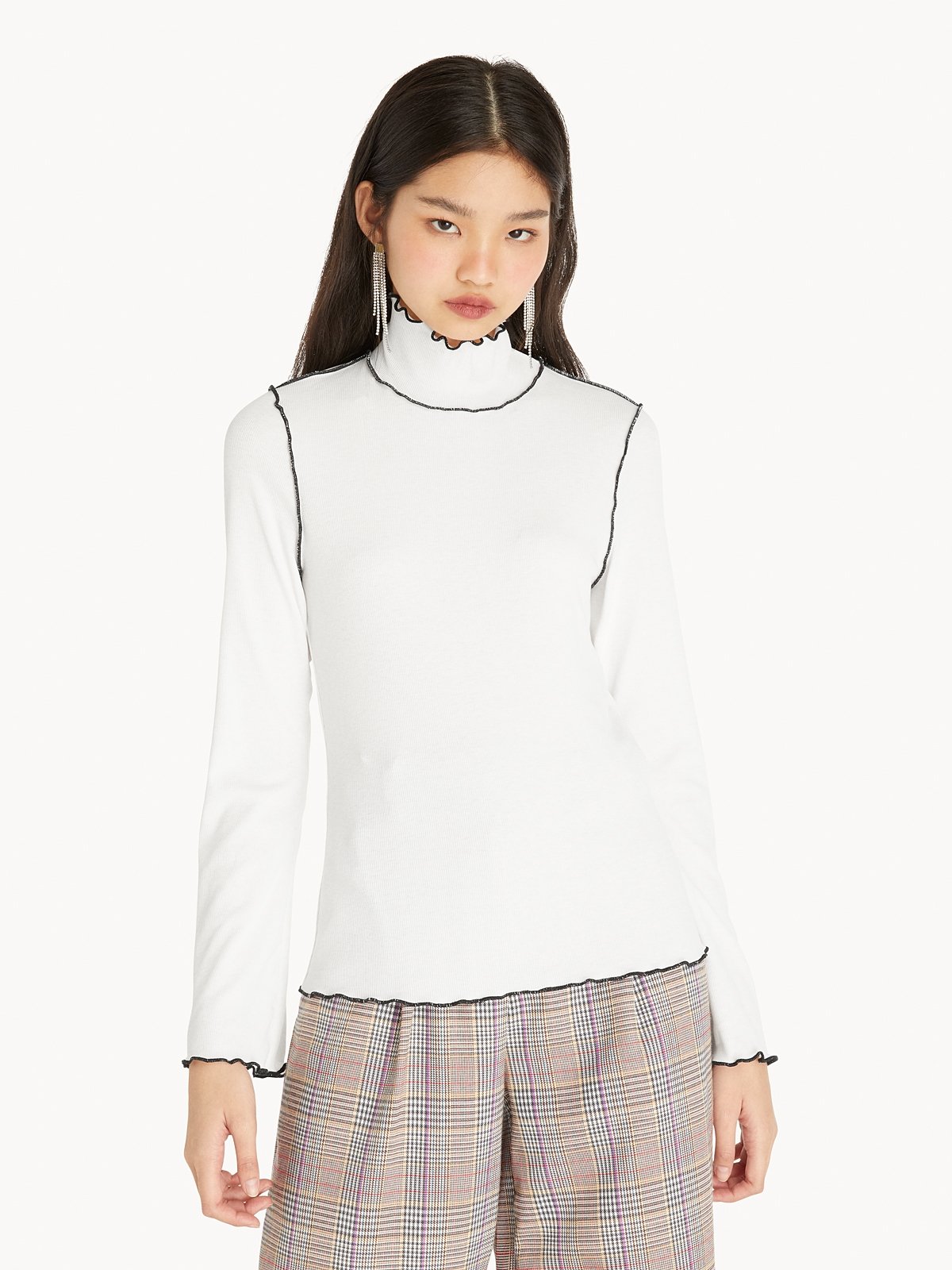 Contrast Hem Frill Turtle Neck Top White Pomelo Fashion