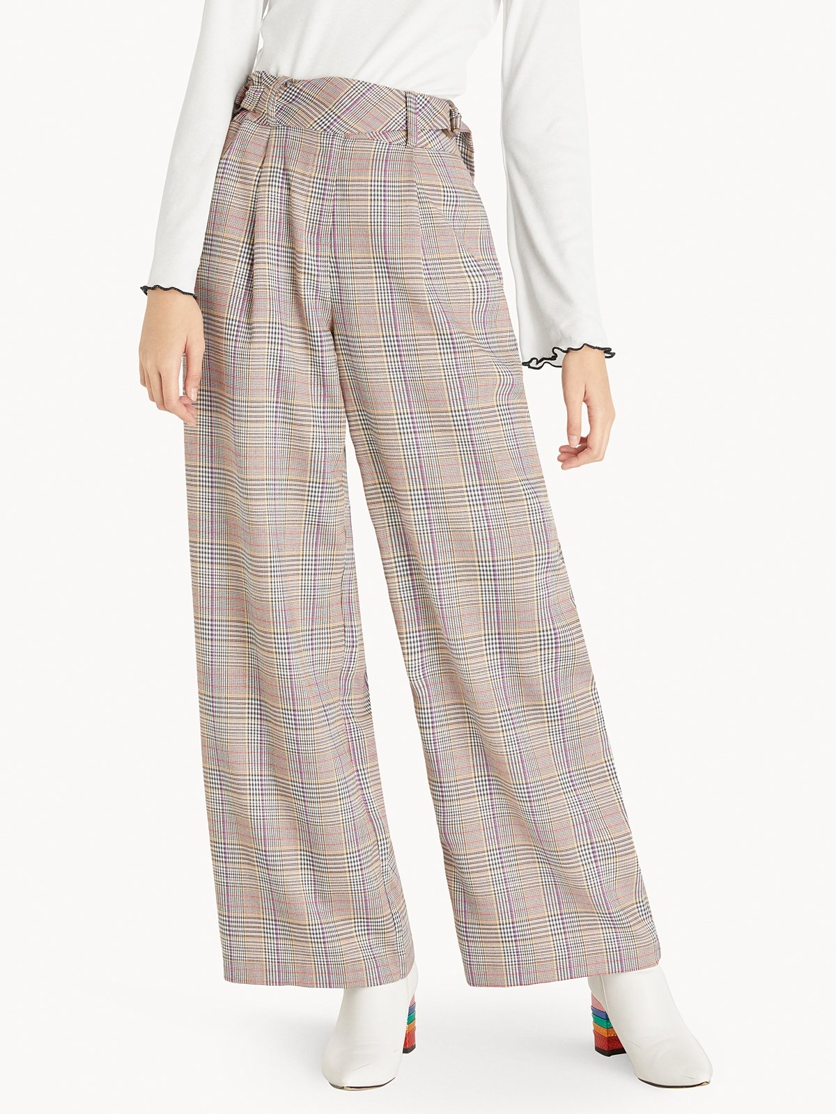Purple top tartan pants