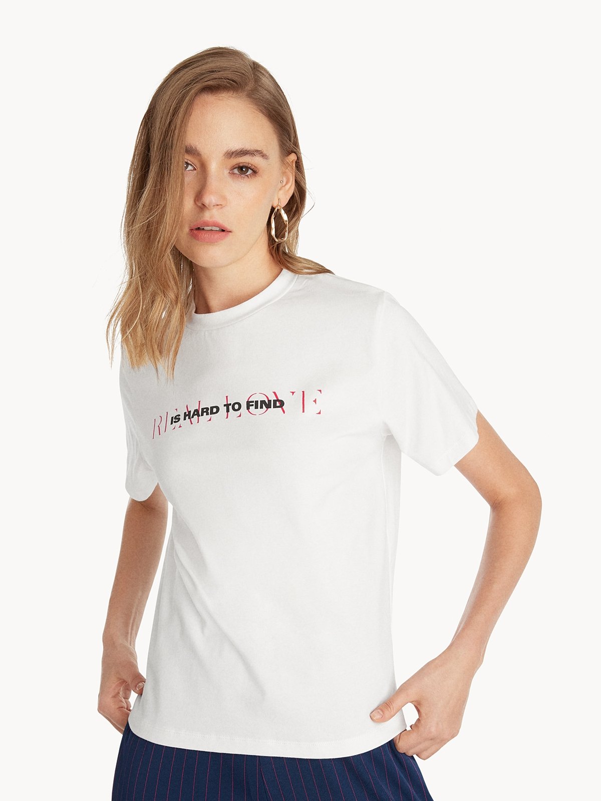 Real Love Is Hard To Find Graphic Tee - White - Pomelo Fashion