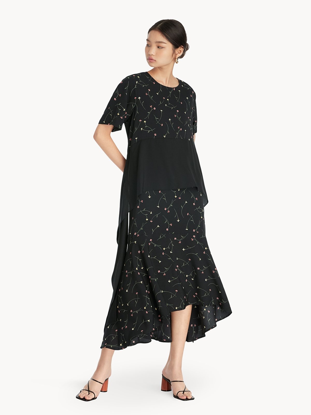 Maxi Draped Fabric Floral Dress - Black - Pomelo Fashion
