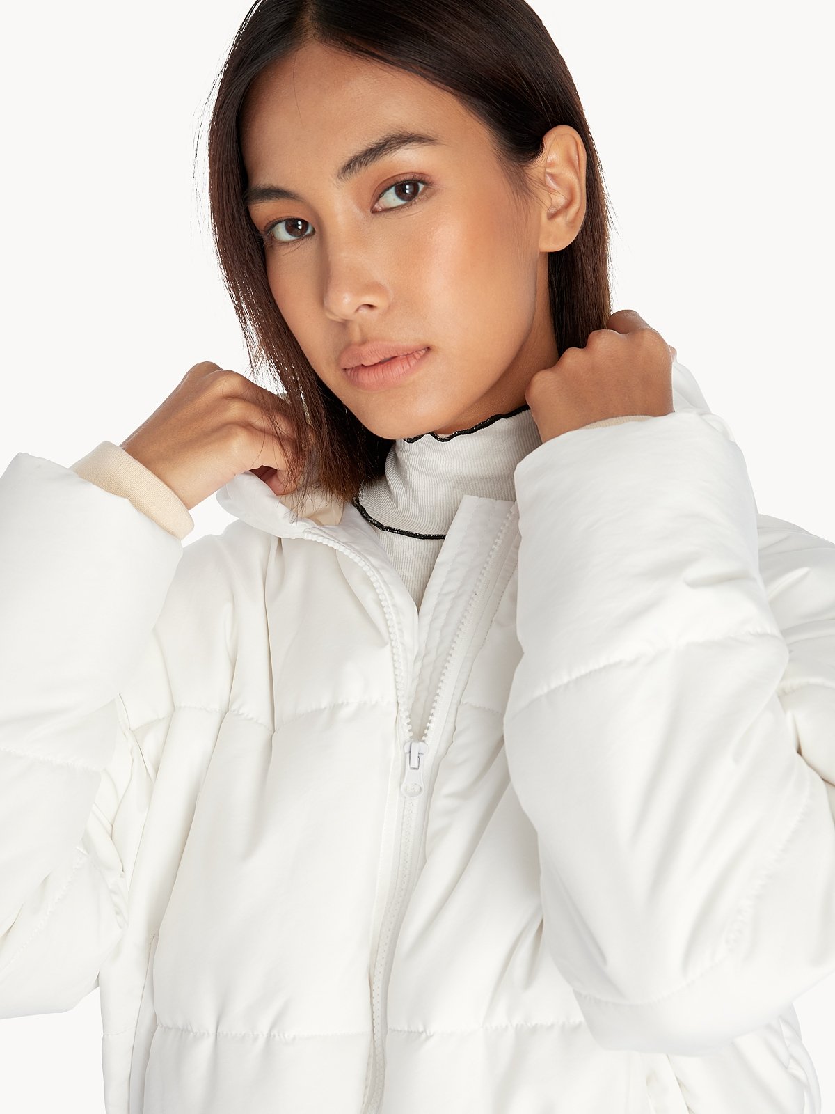 Puffer jacket online women white