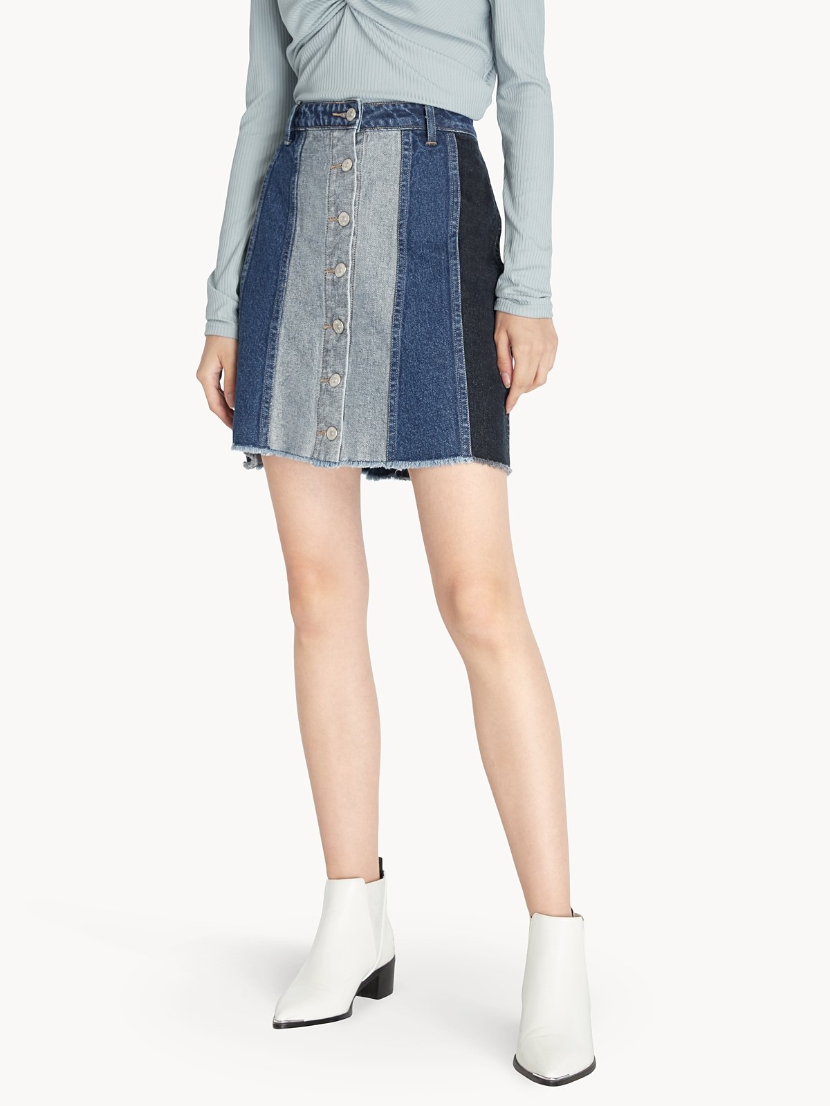 Buttoned Up Denim Skirt Blue Pomelo Fashion