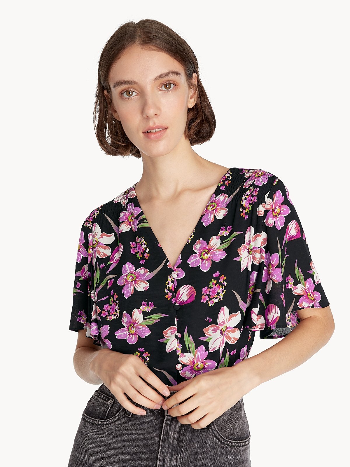 floral-button-up-bodysuit-black-pomelo-fashion
