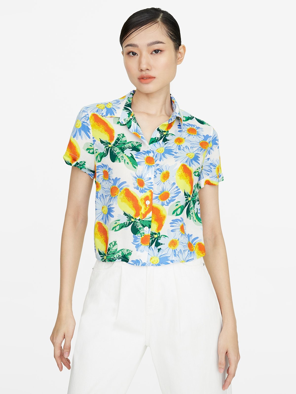 Buttoned Down Floral Shirt - White - Pomelo Fashion