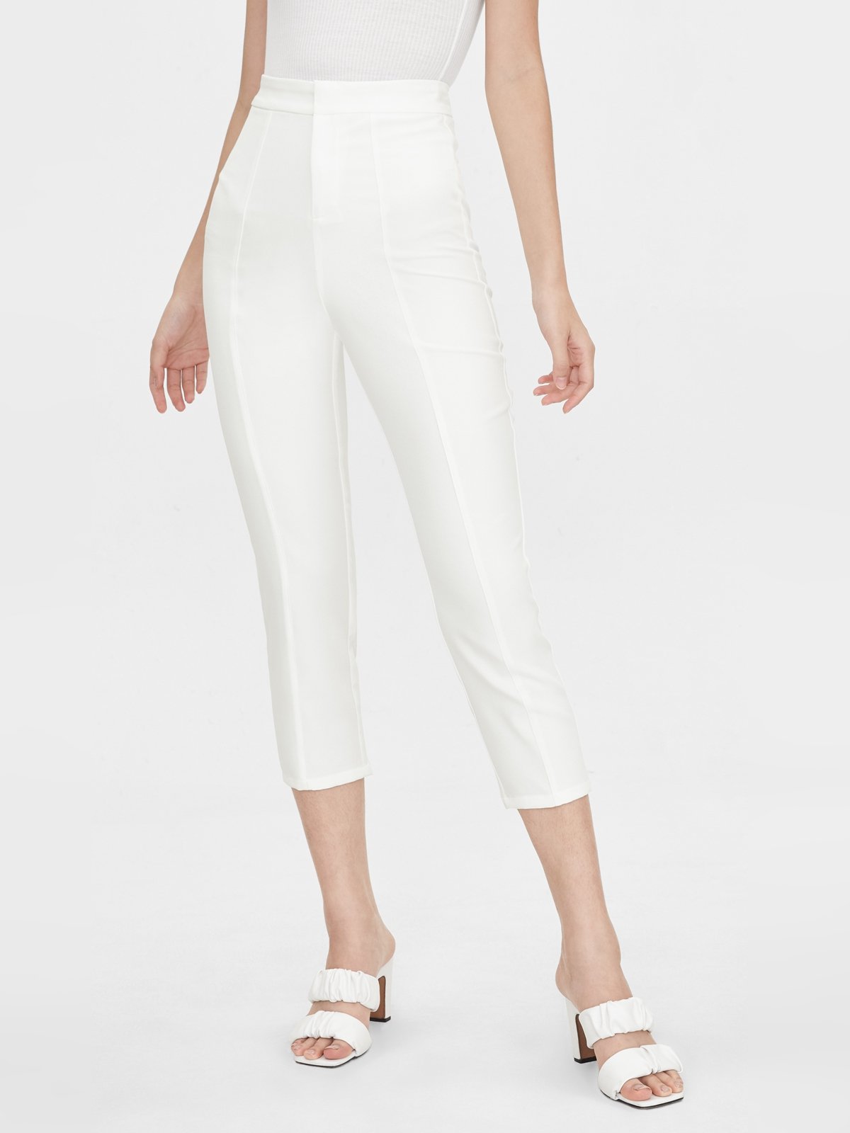 White denim outlet crop pants