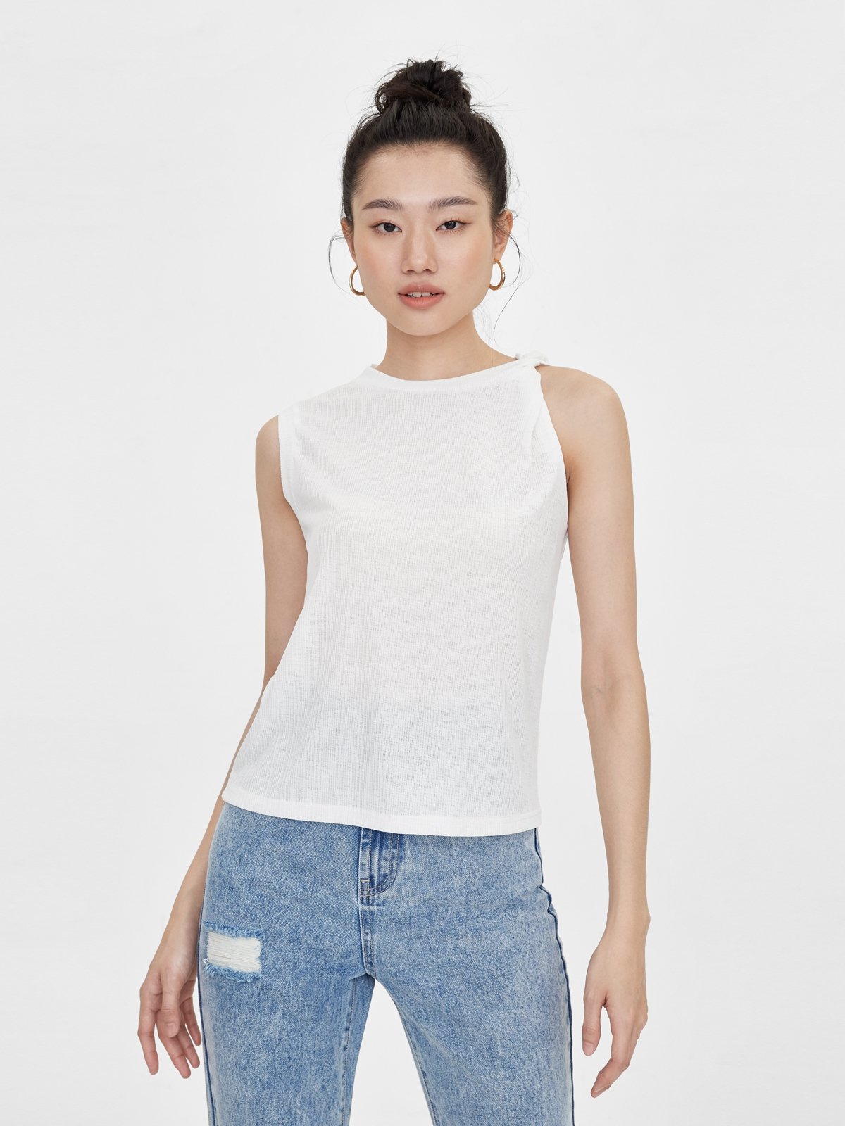 White sleeveless top cheap