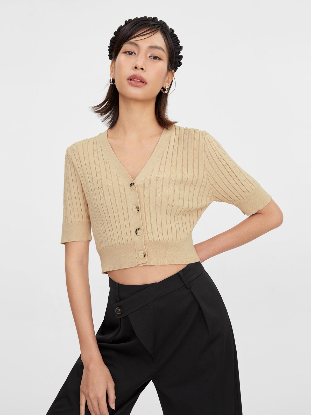 Knitted Button Crop Beige - Fashion