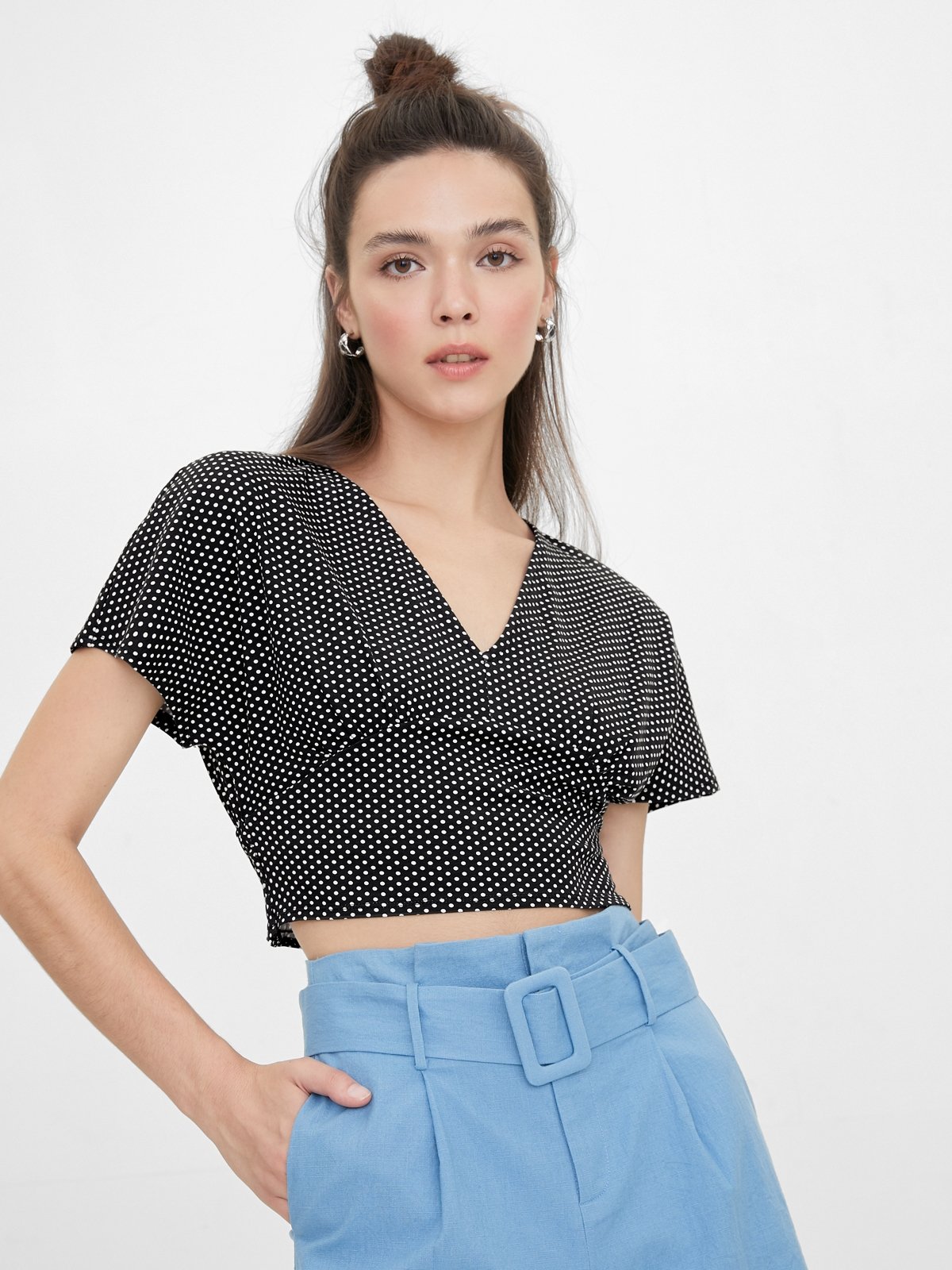 Black polka online dot crop top