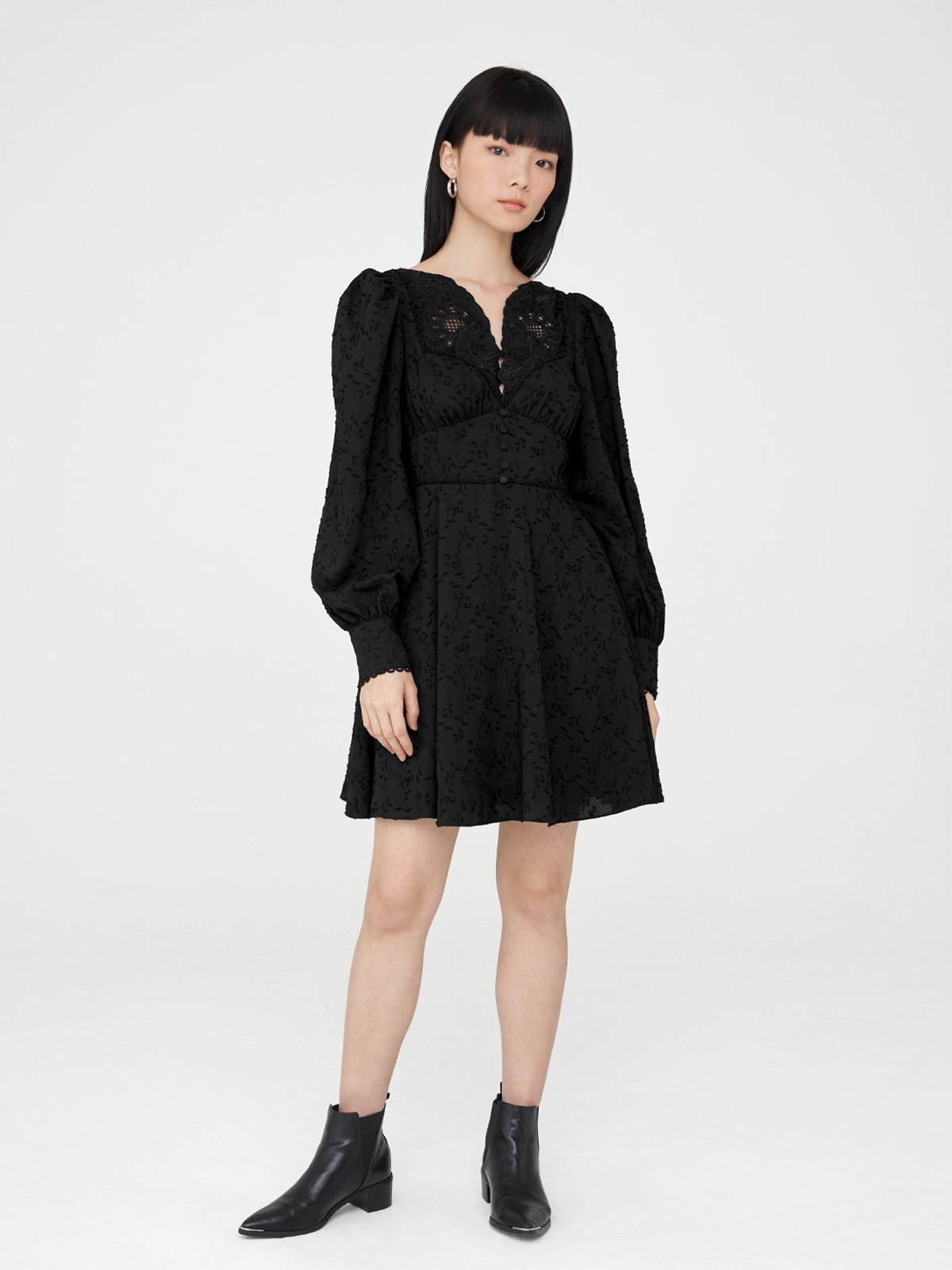 H&m black lace dress deals