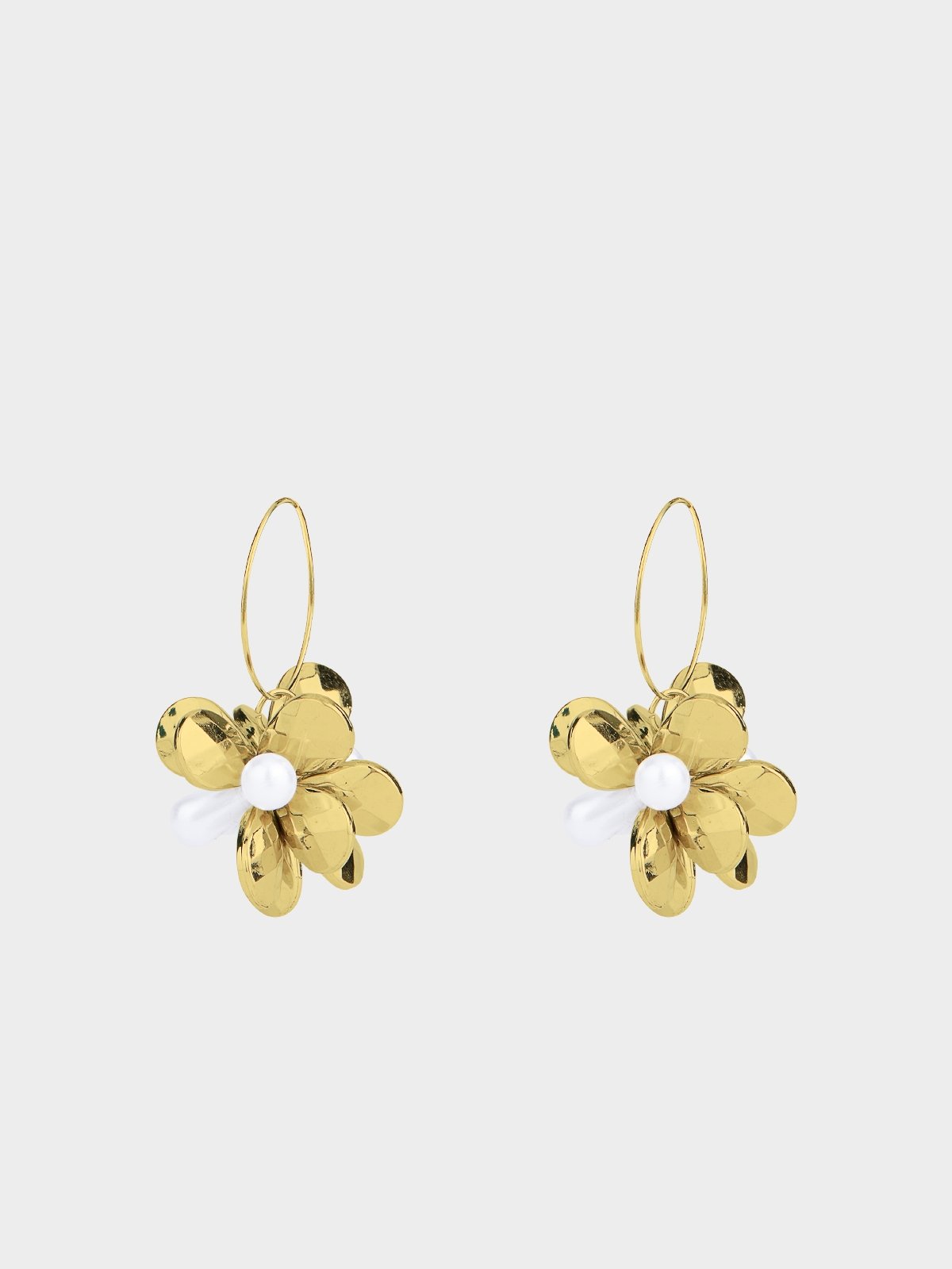 Gold cheap flower studs