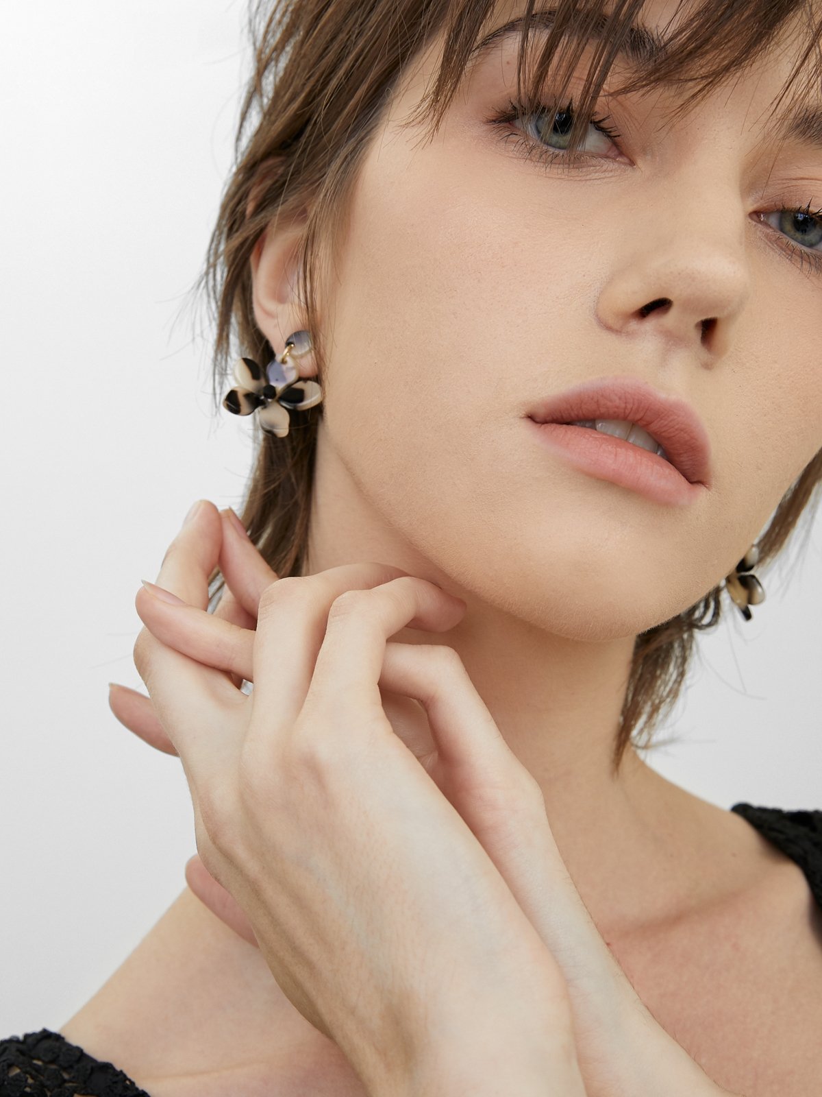 Flower Tortoise Stud Drop Earrings Brown