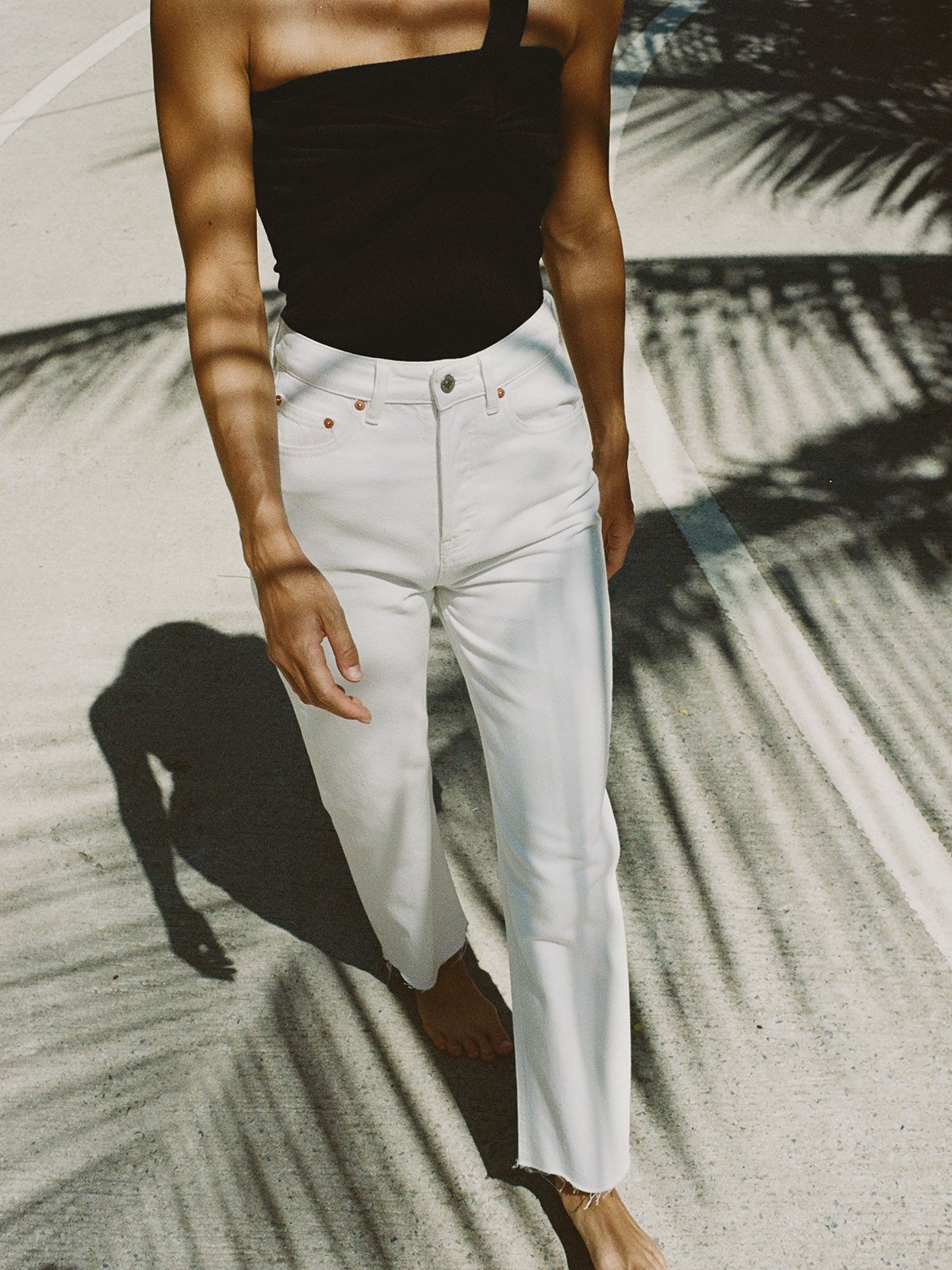 White top crop jean
