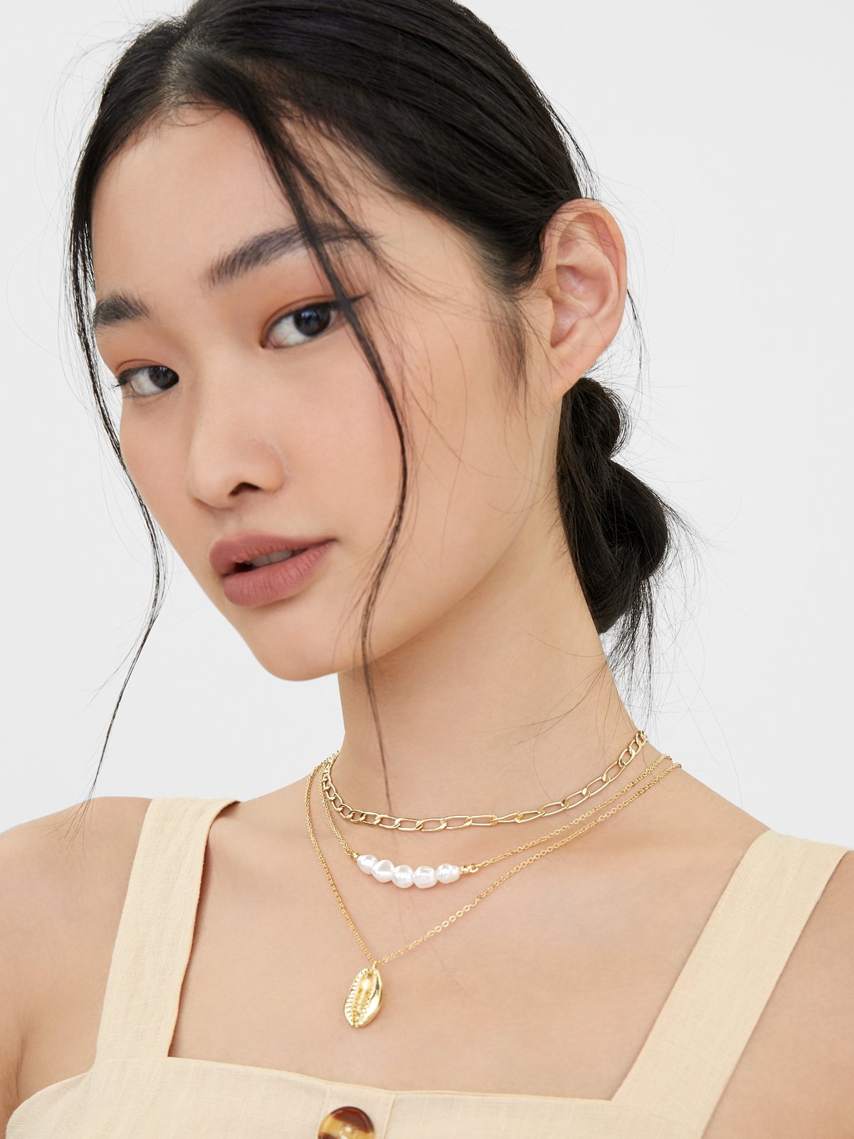 Fashion necklace shop gold