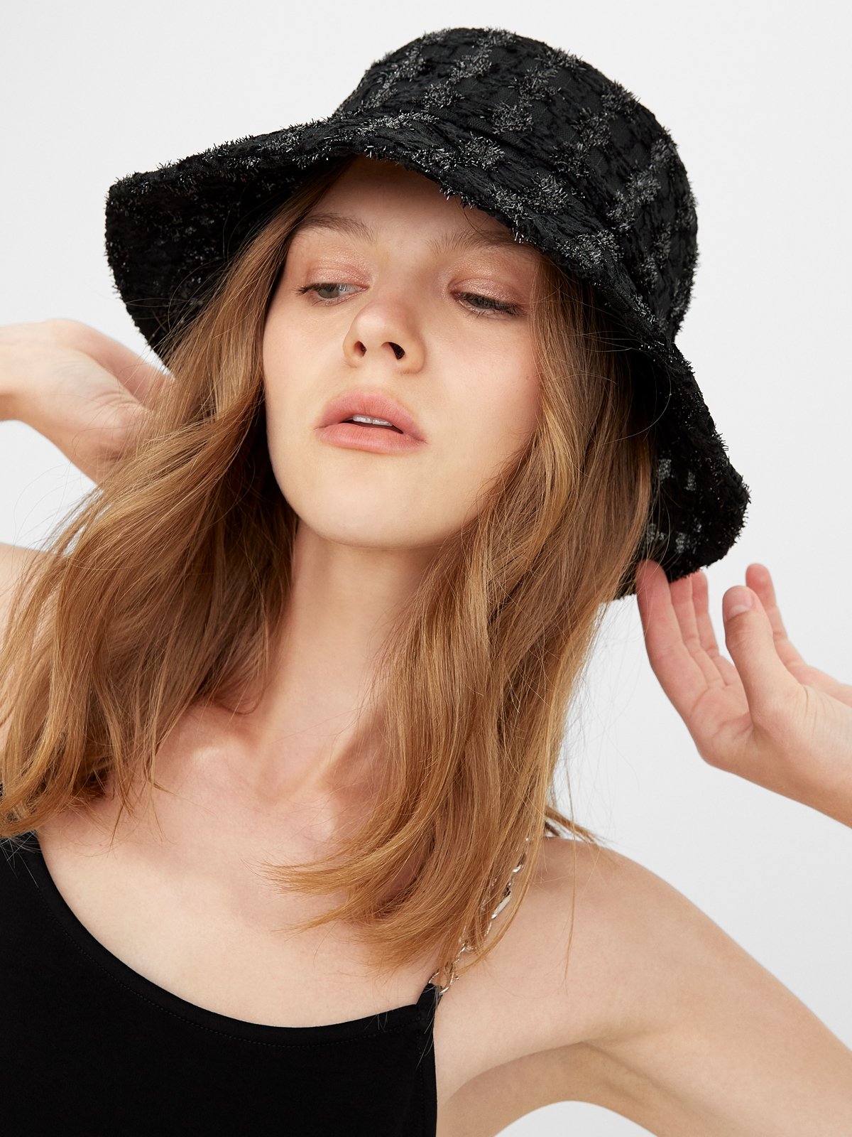 Textured Bucket Hat Black Pomelo Fashion