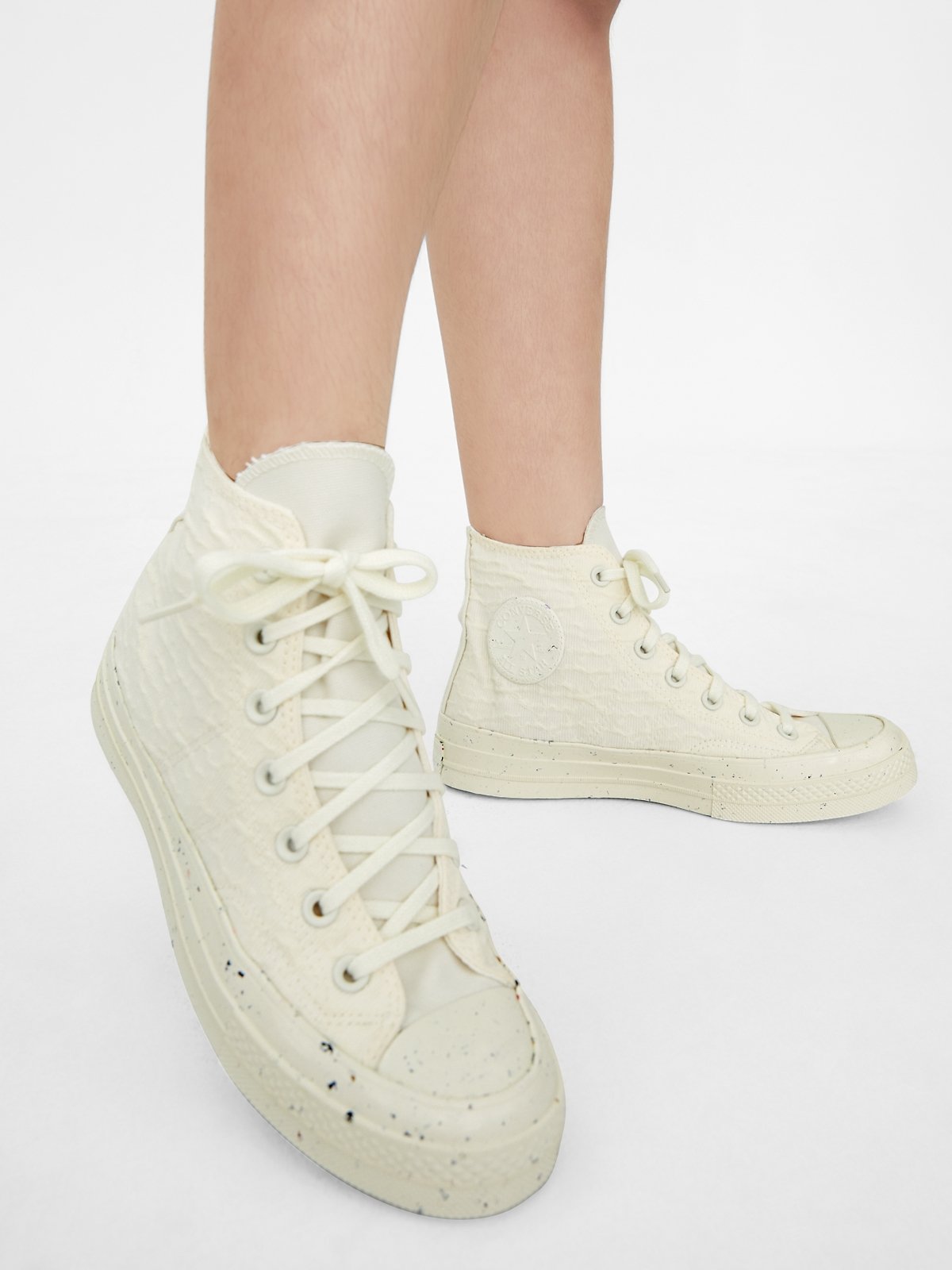 Manufactures chuck discount taylor sneakers