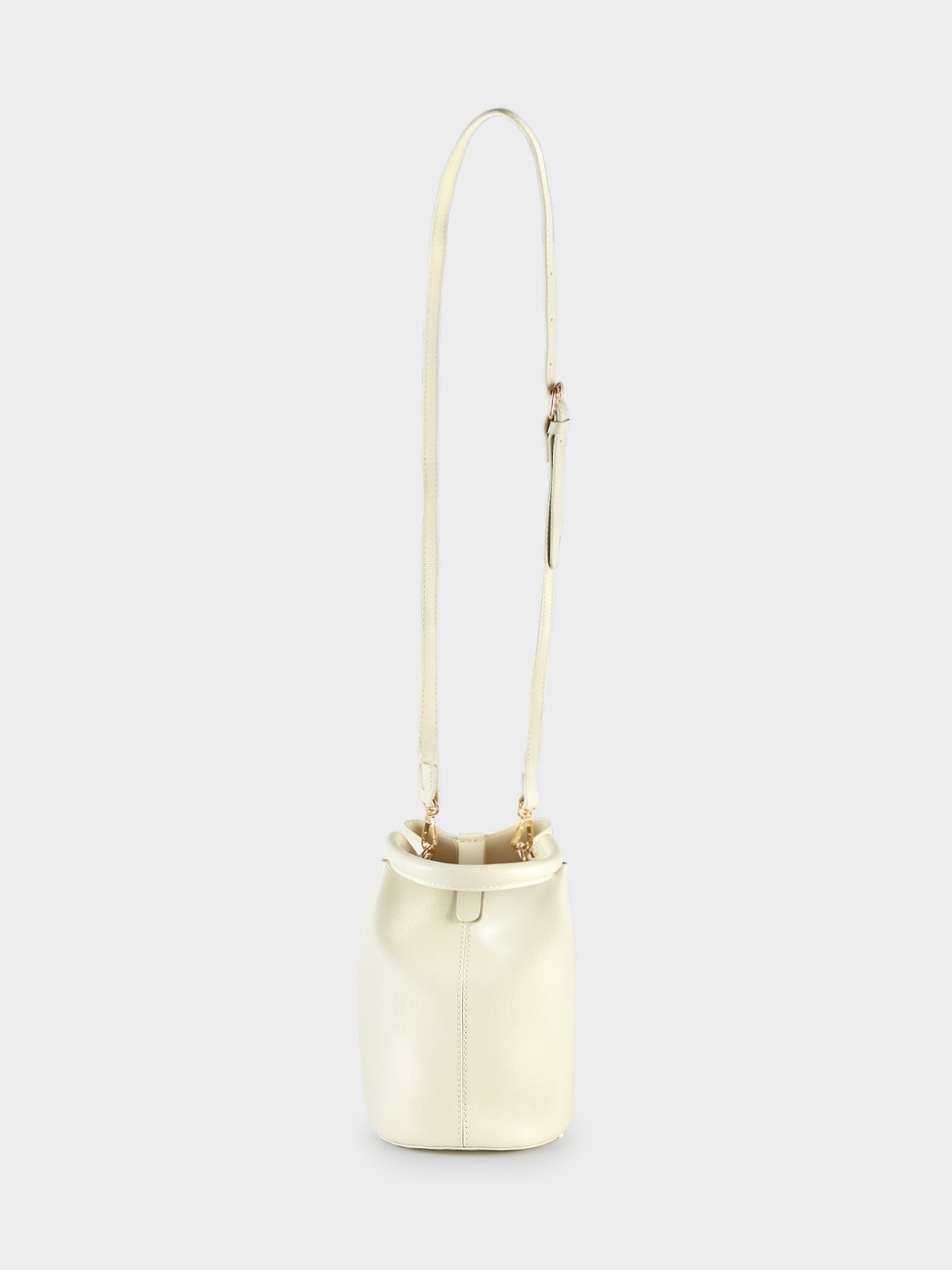 White leather discount bucket bag