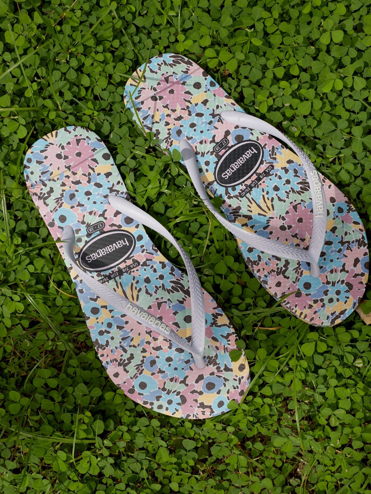 Havaianas floral cheap flip flops