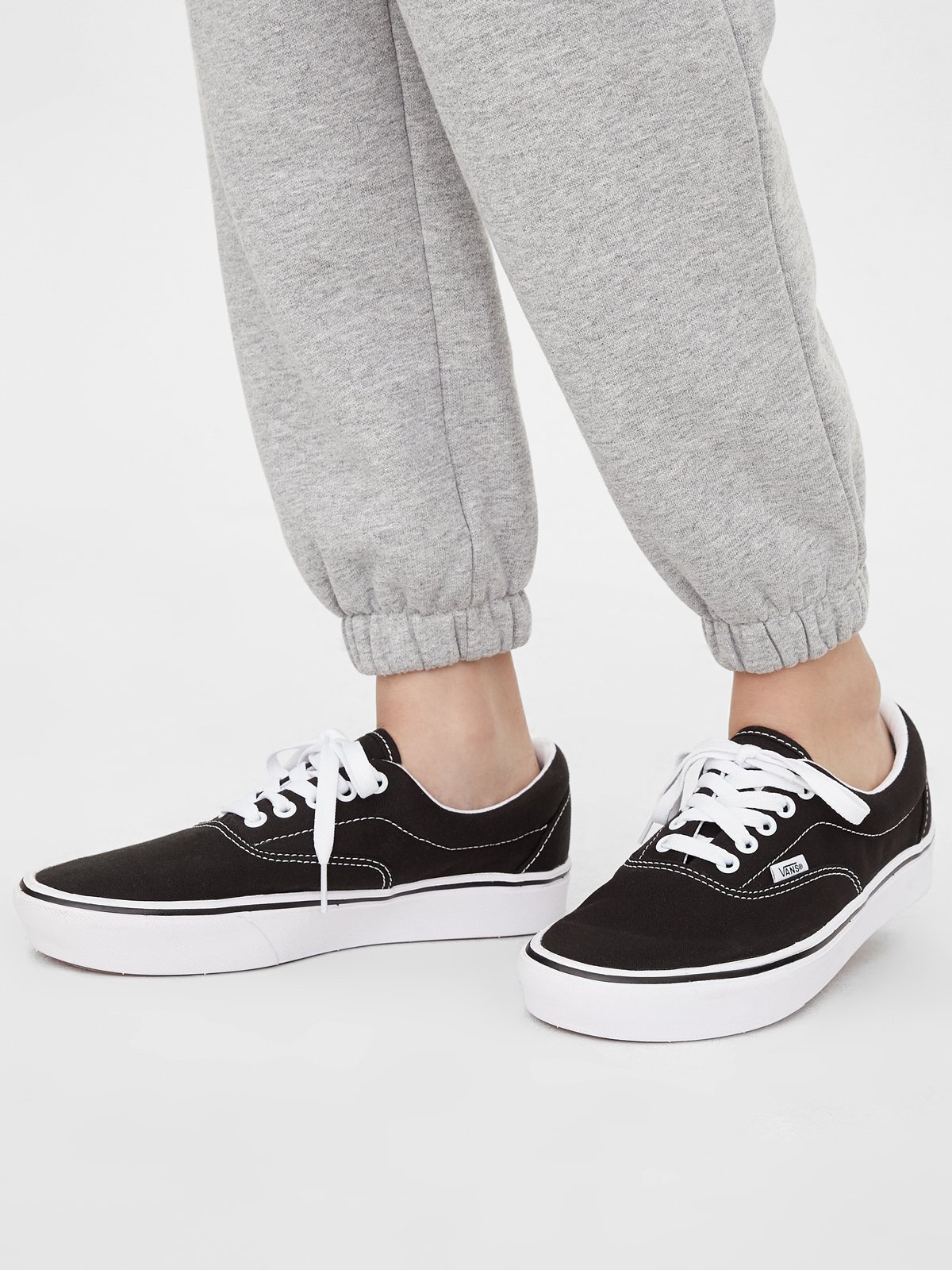 ComfyCush Era Black Pomelo Fashion