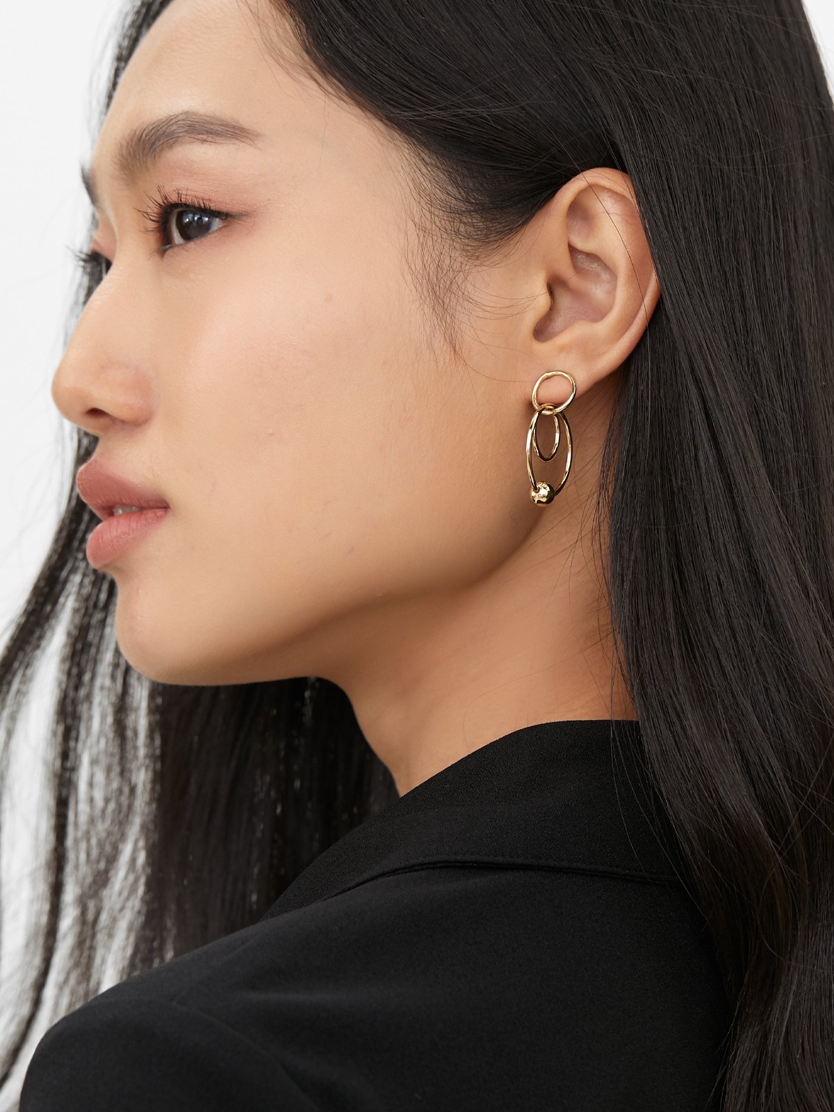 Gold drop circle discount earrings
