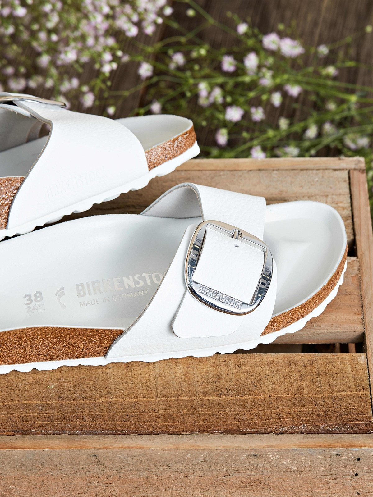 Madrid big buckle white clearance