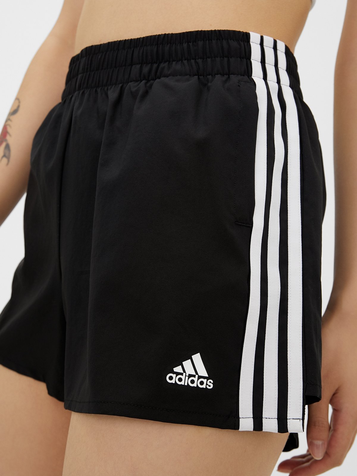 Adidas designed 2 move shorts 2025