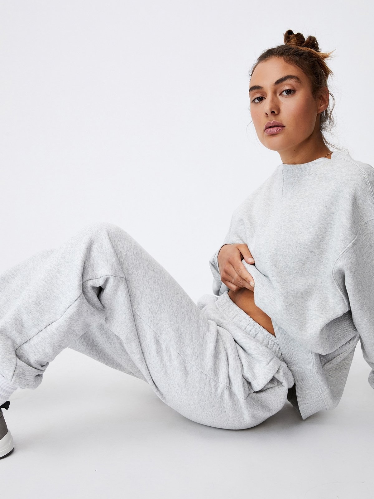 Classic Sweatpants - Light Grey Marle - Pomelo Fashion