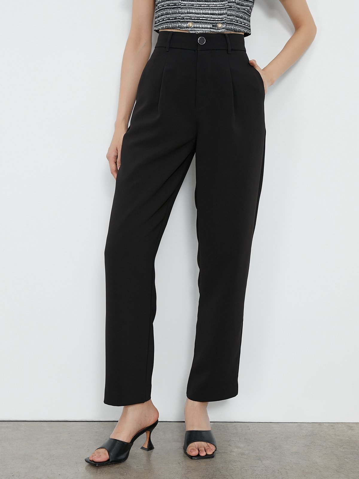 Buy Women Grey Solid Formal Regular Fit Trousers Online - 758749 | Van  Heusen-saigonsouth.com.vn