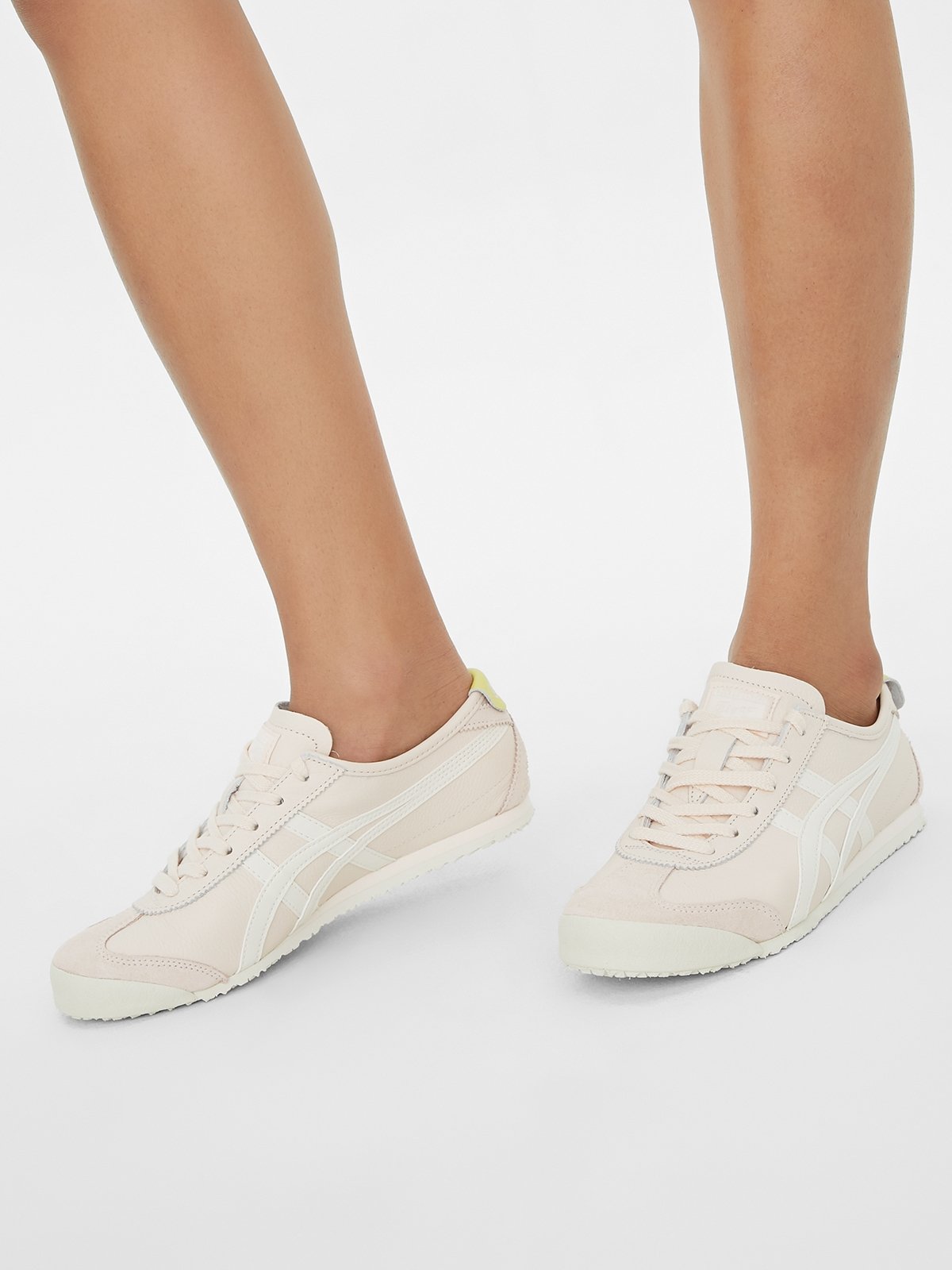 MEXICO 66 Sneakers White Peach Cream Pomelo Fashion