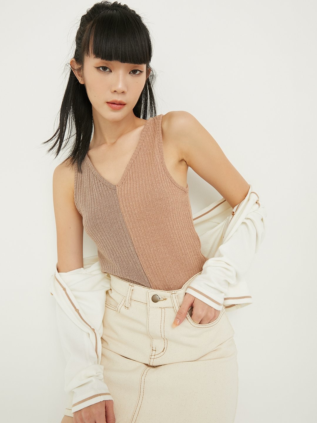 Contrast Ribbed Knit Top - Beige