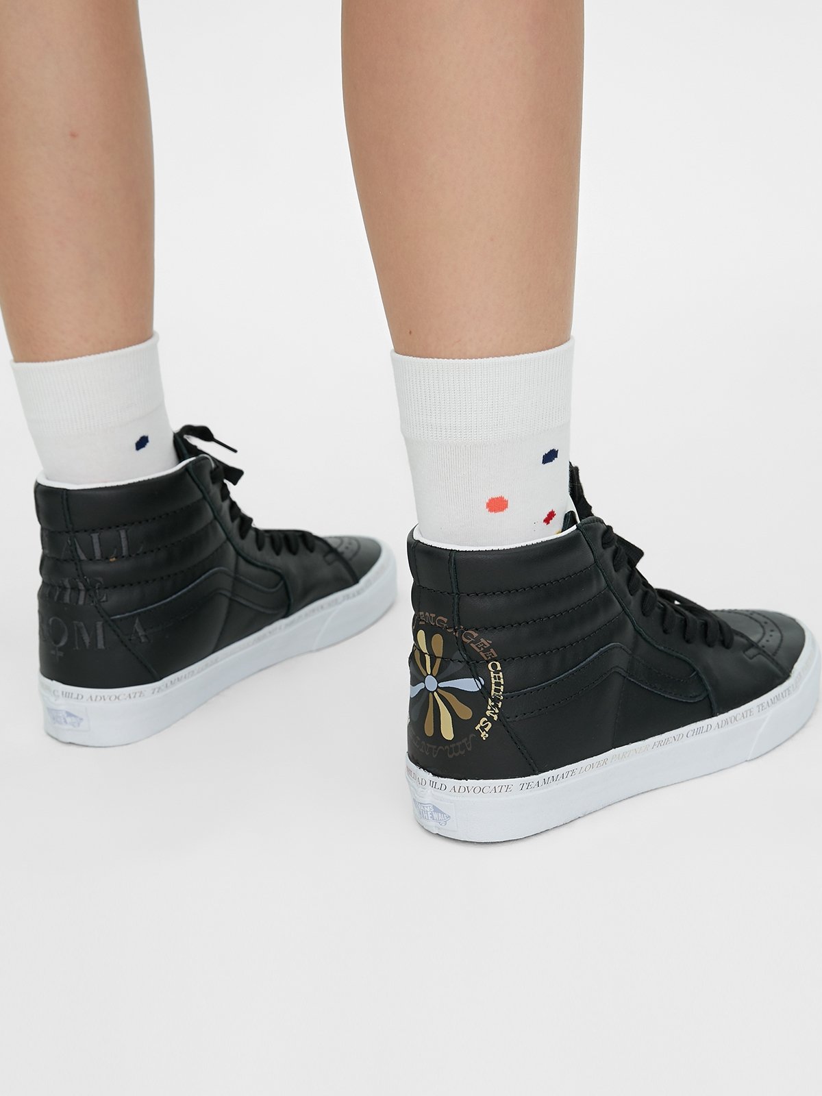 SK8 Hi Sneakers Divine Black True White Pomelo Fashion