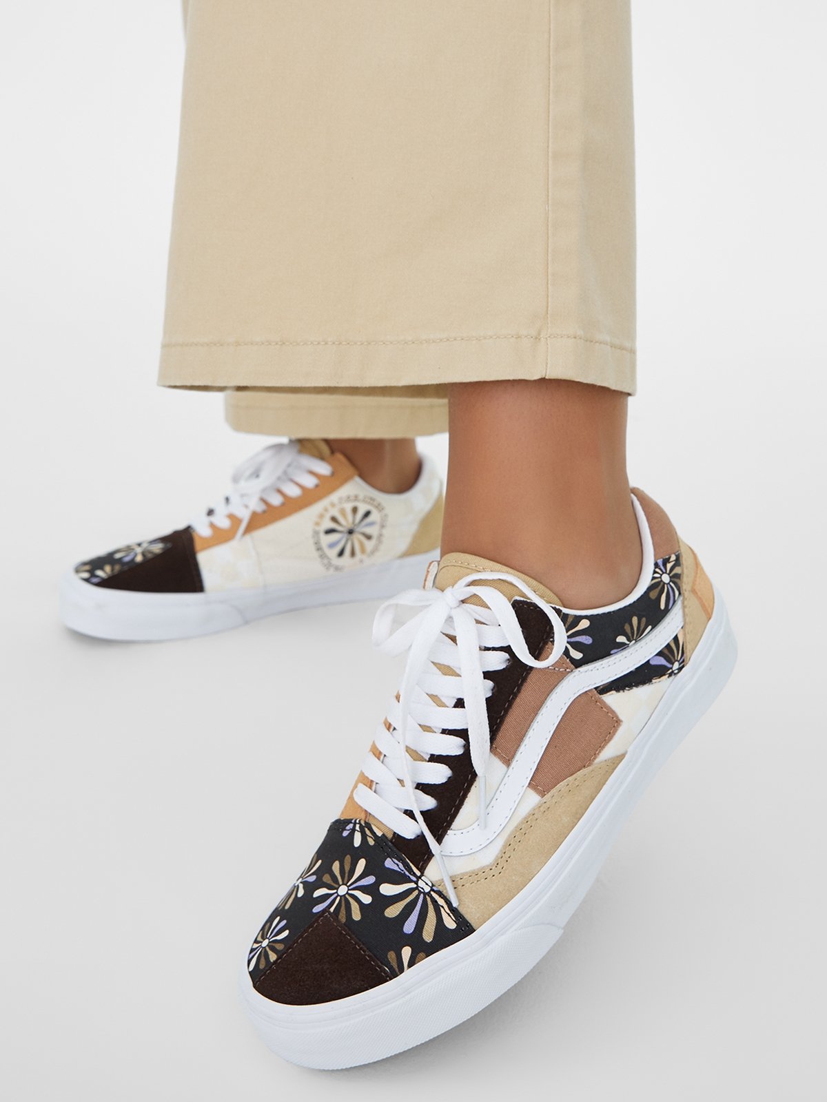 Vans patchwork store multi true white