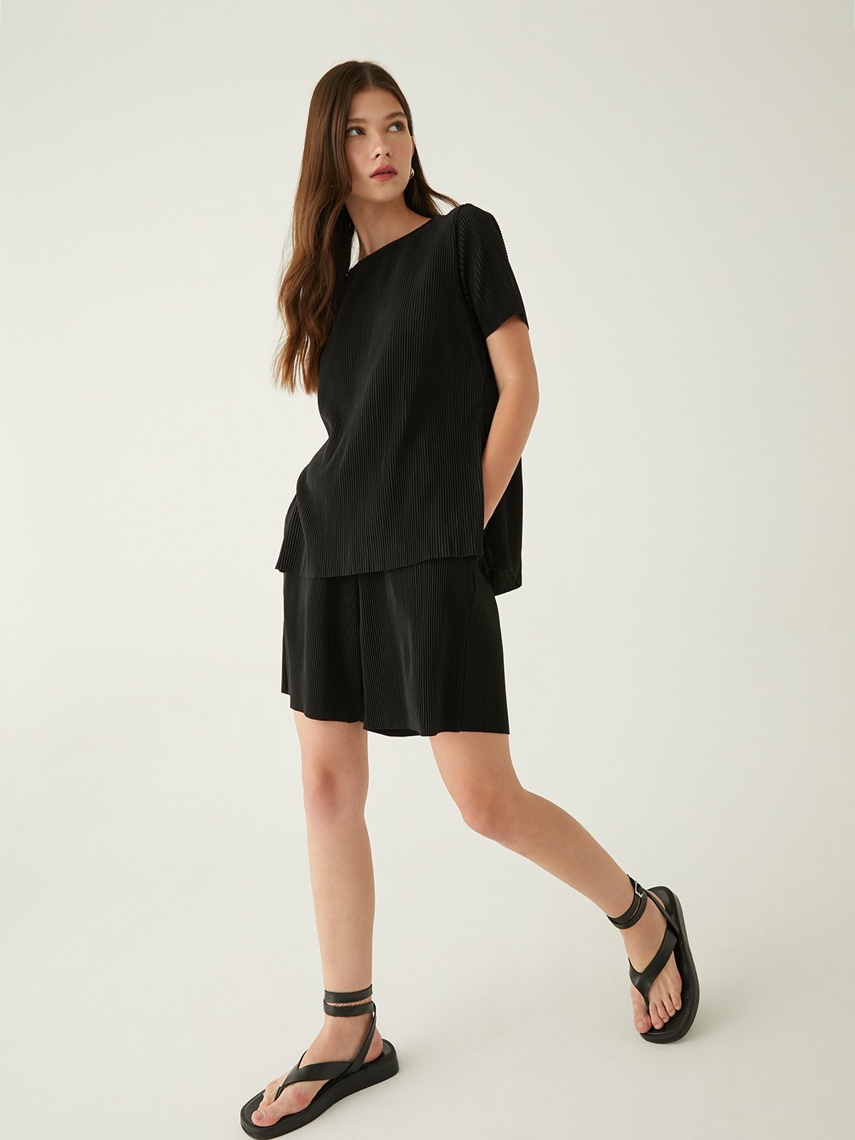 POMELO Fashion Get all the latest fashion, updated twice every week