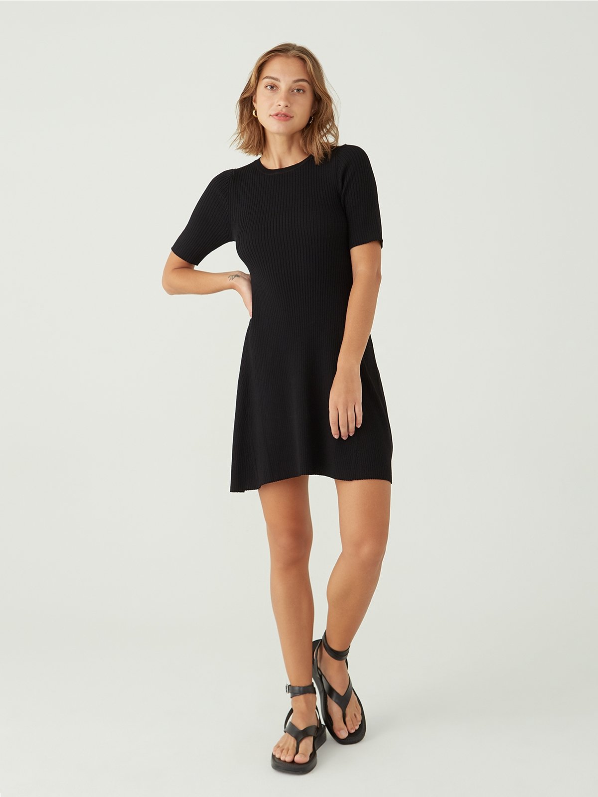 Flare Short Sleeve Knit Dress - Black - Pomelo Fashion