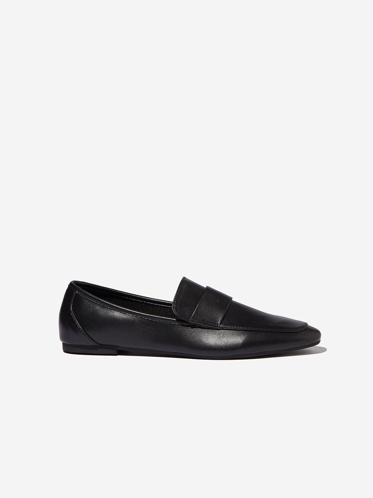 Classic Slim Loafer Black Pomelo Fashion