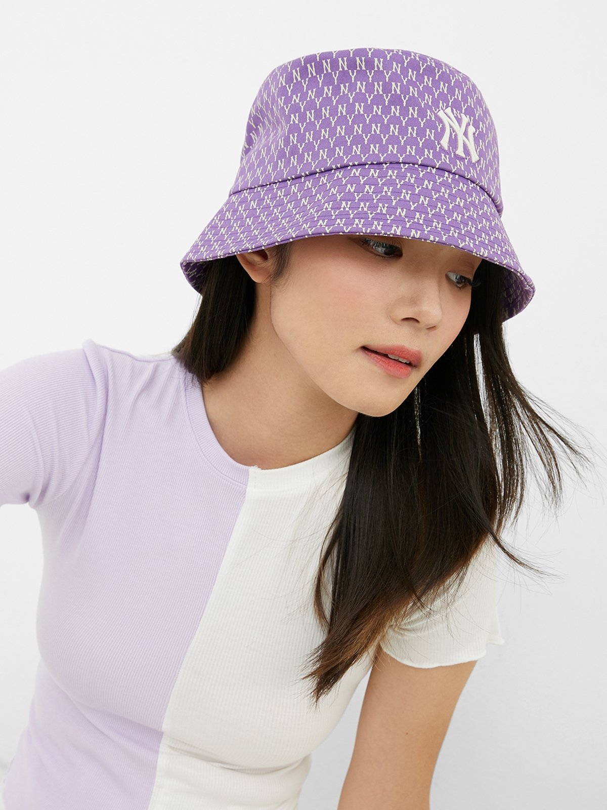New York Yankees Monogram Bucket Hat Dark Lavender Pomelo Fashion