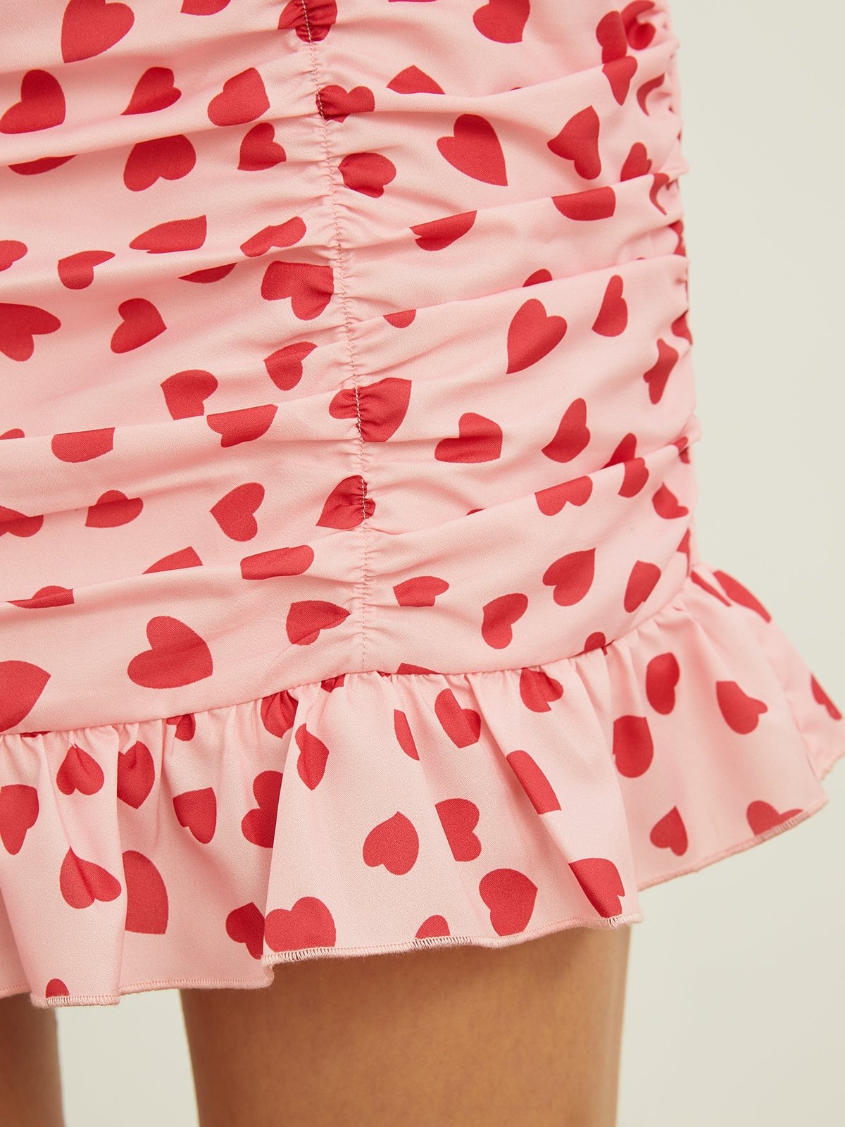 Pink mini skirt clearance with red hearts