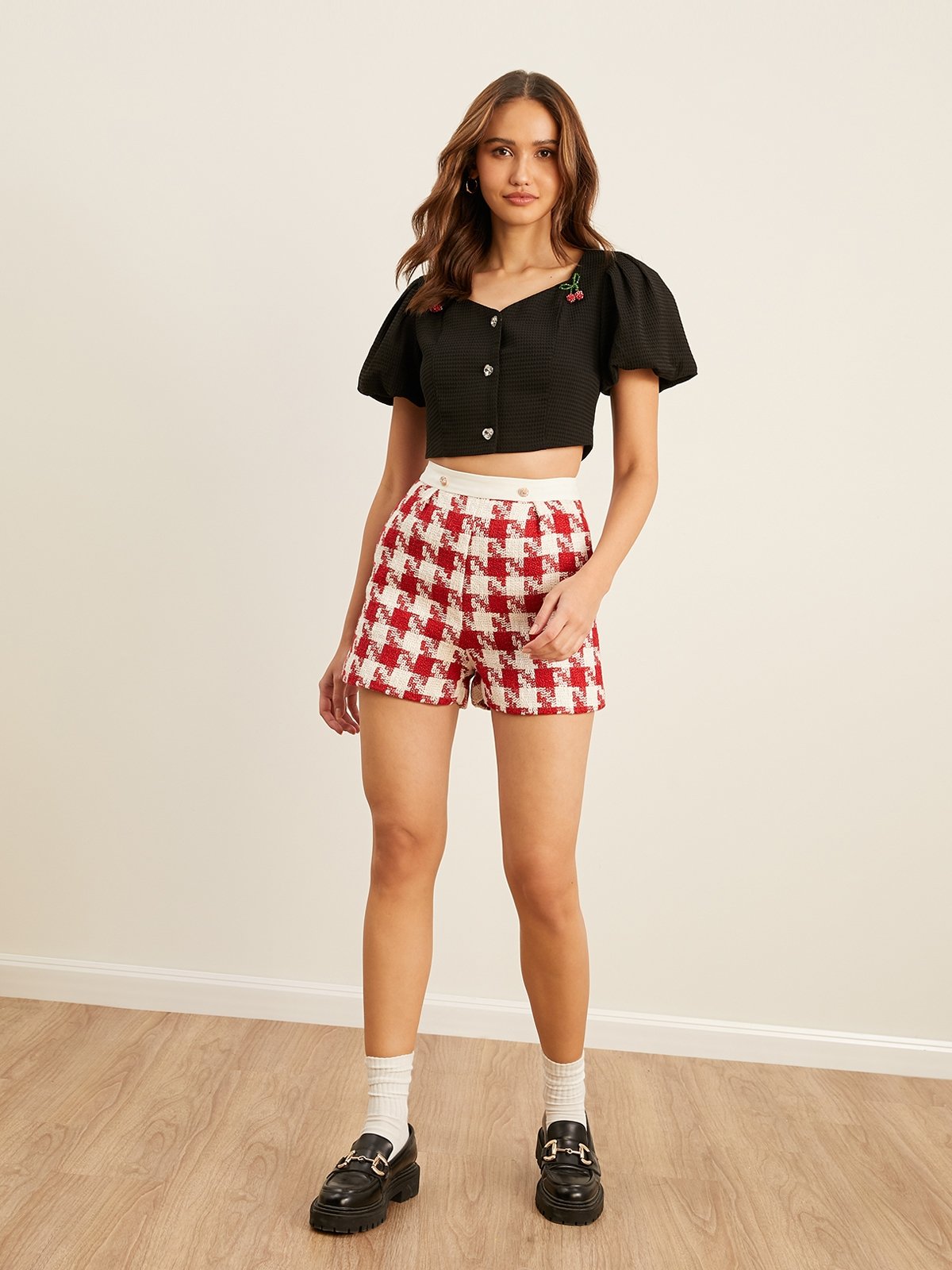 Heart Neck Puffed Sleeve Crop Black Pomelo Fashion