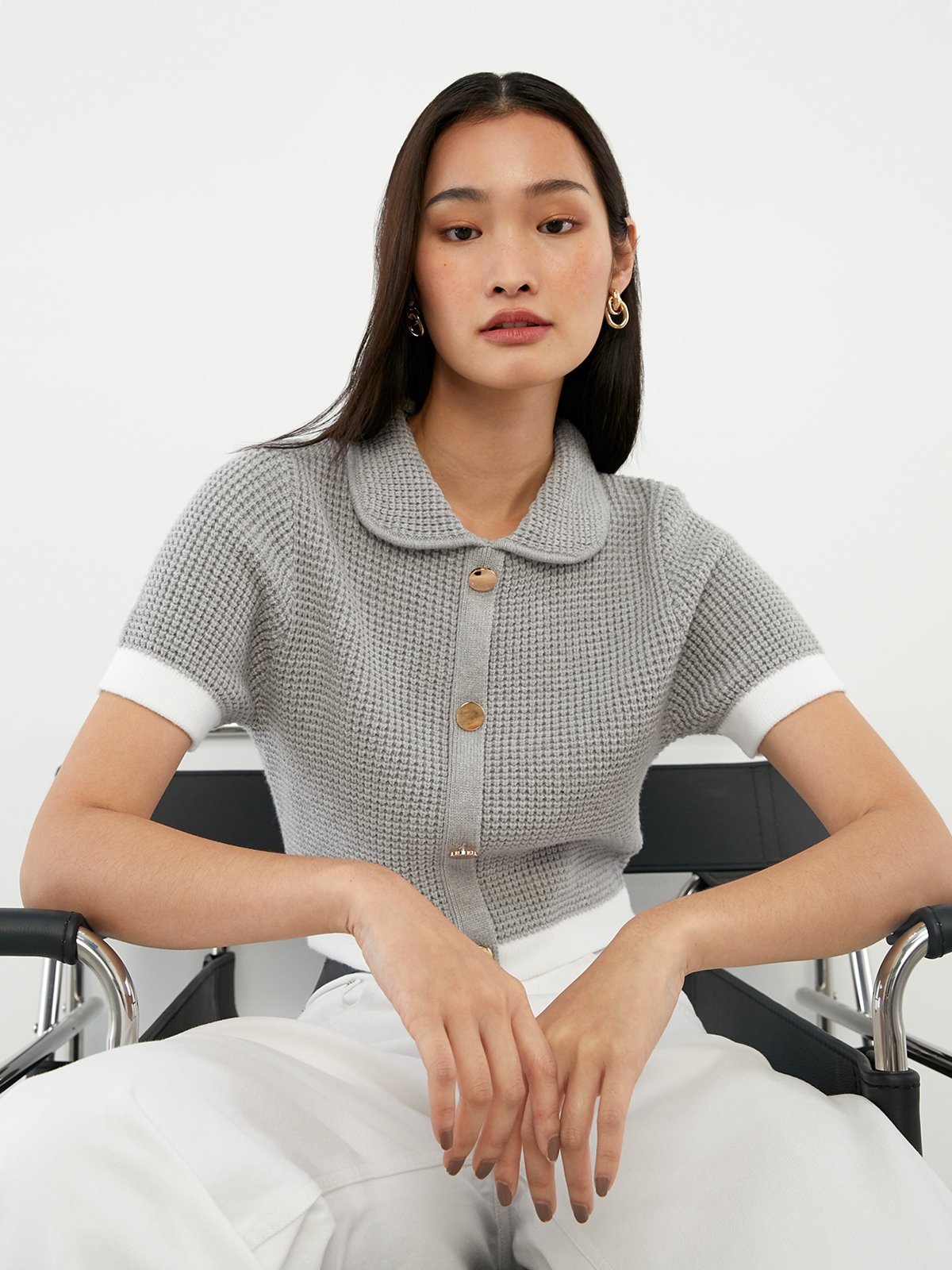 peter-pan-collar-buttoned-blouse-light-grey-pomelo-fashion