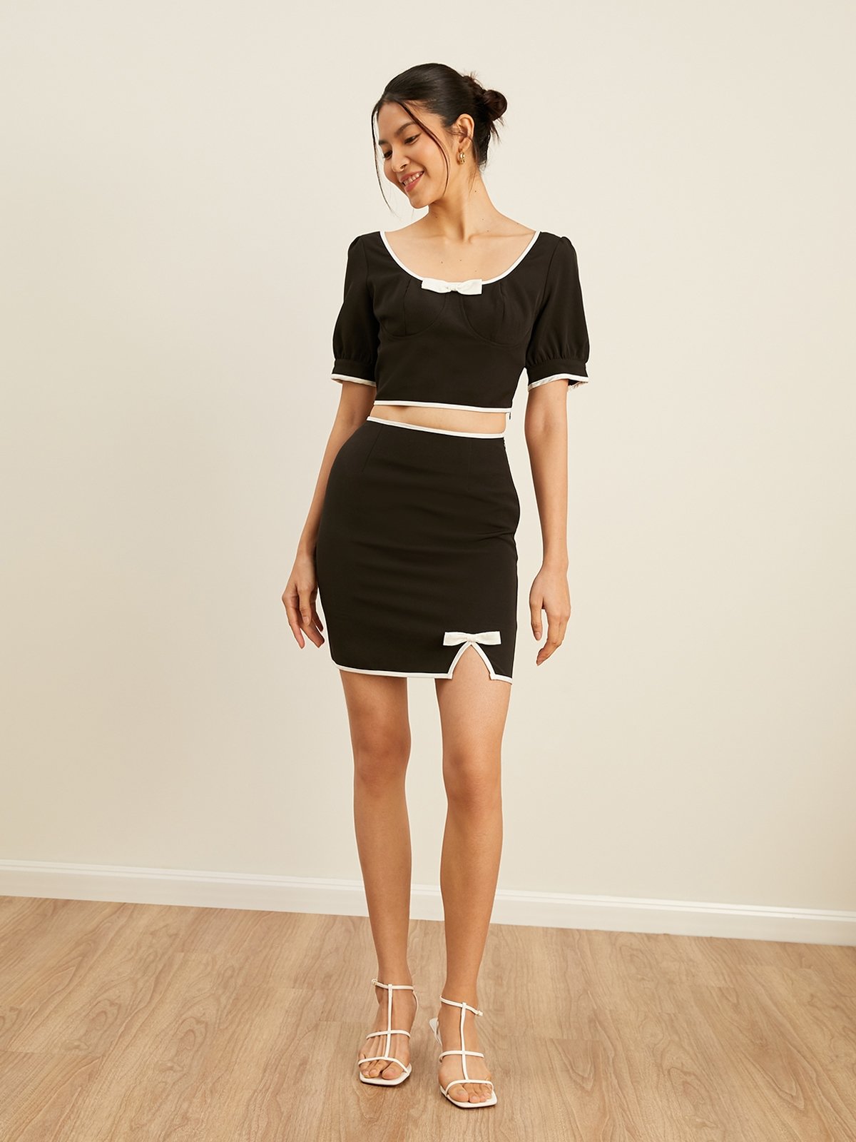 Scalloped Hem Skirt - Black - Pomelo Fashion