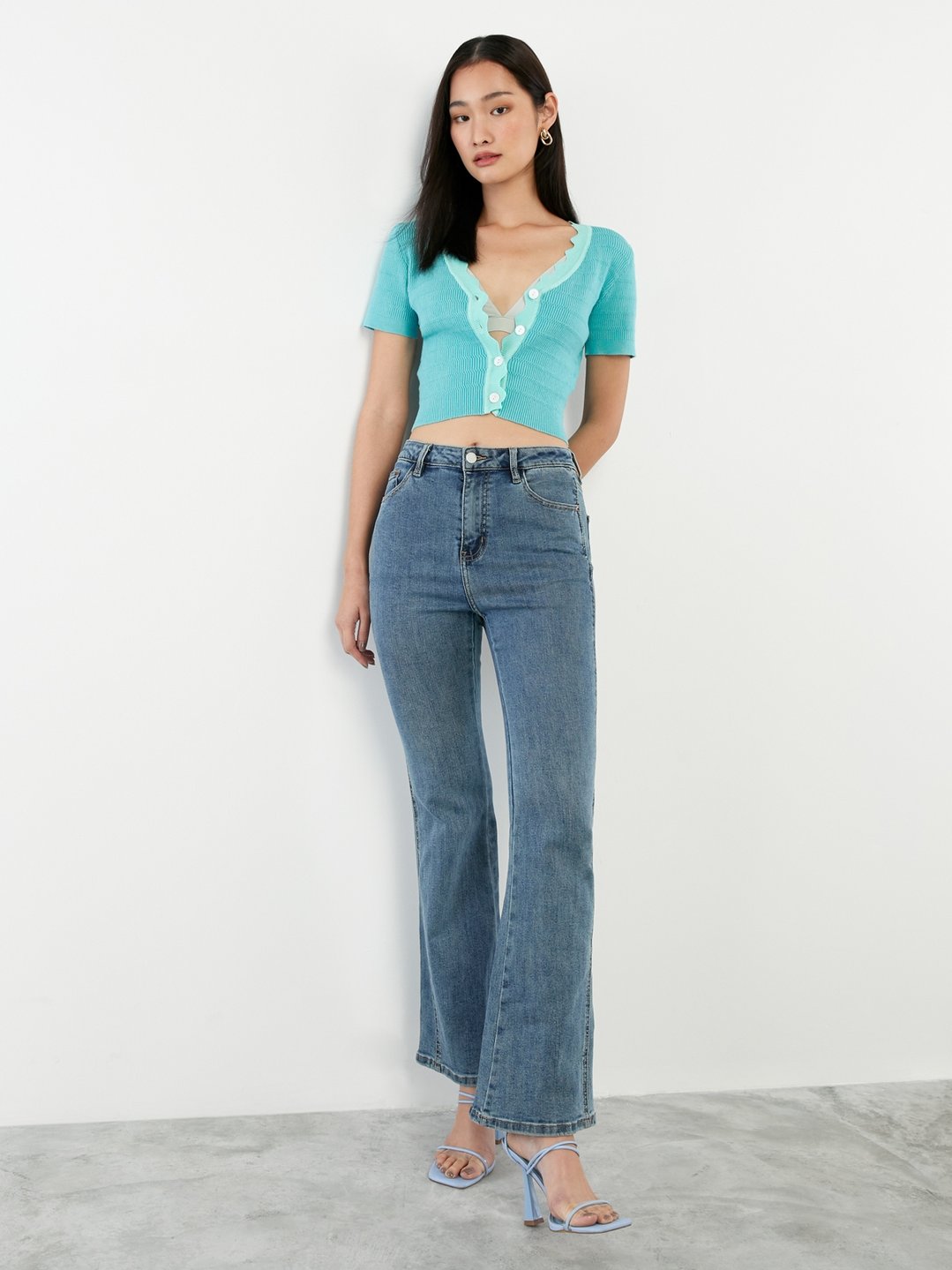 Butterfly Sleeves Twisted Crop Top Navy Pomelo Fashion, 40% OFF