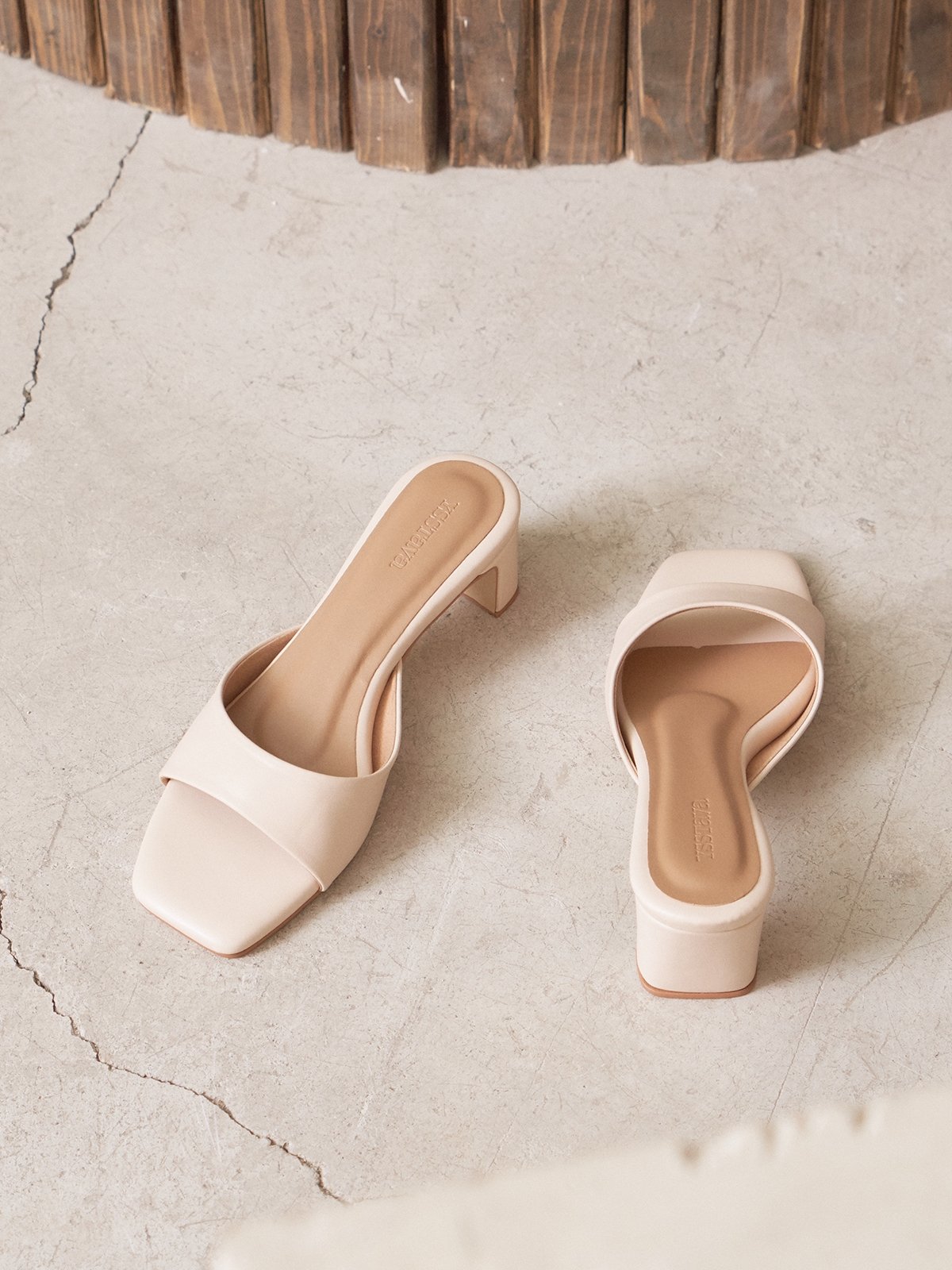Light discount beige heels