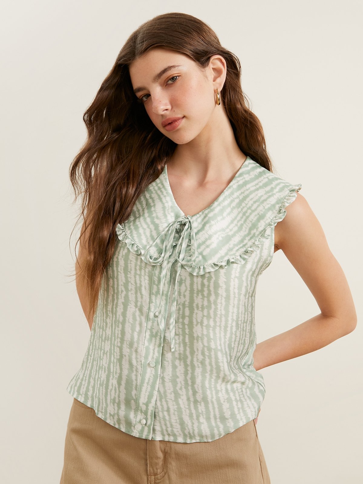 Green Pineapple Sleeveless Top main image 1