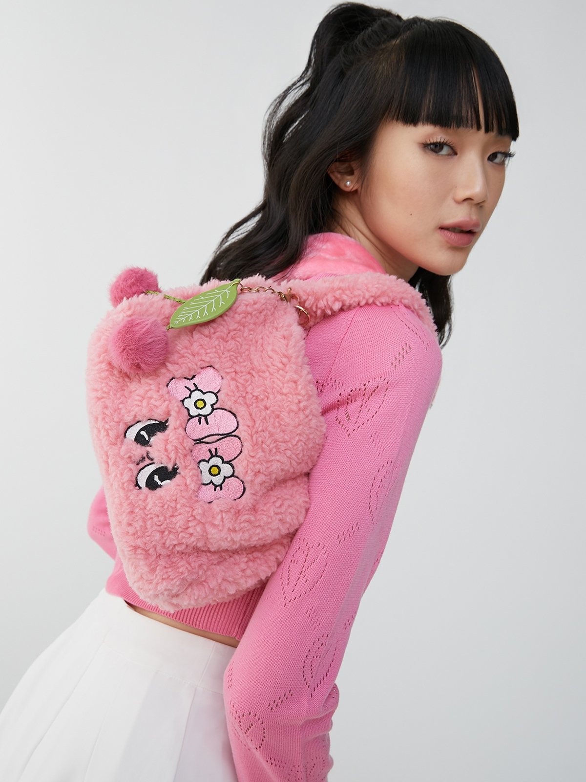 Pomelo x Esther Bunny กระเป๋าสะพายไหล่ดีเทลปักลายการ์ตูน สีชมพู