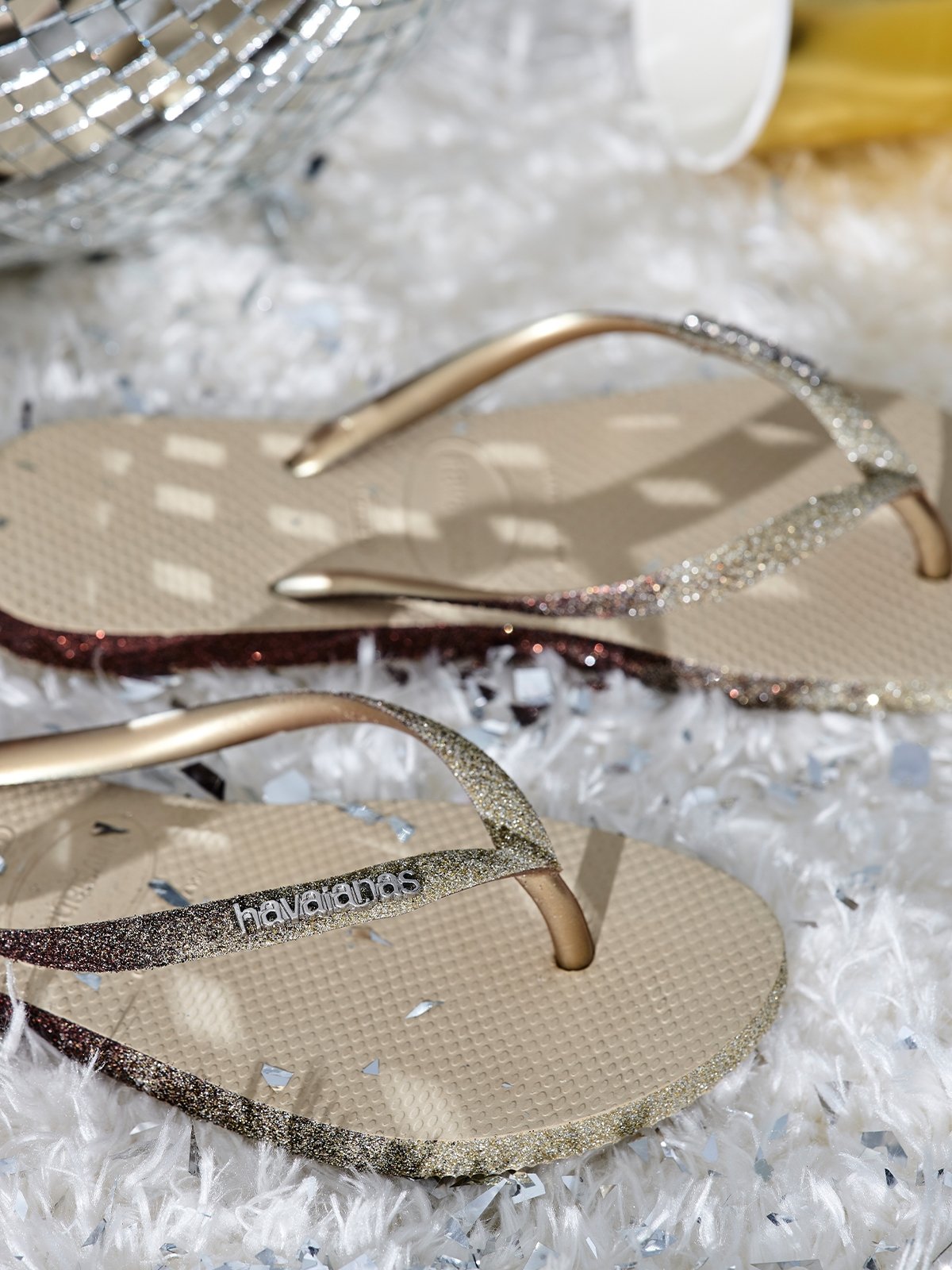 Cream havaianas clearance